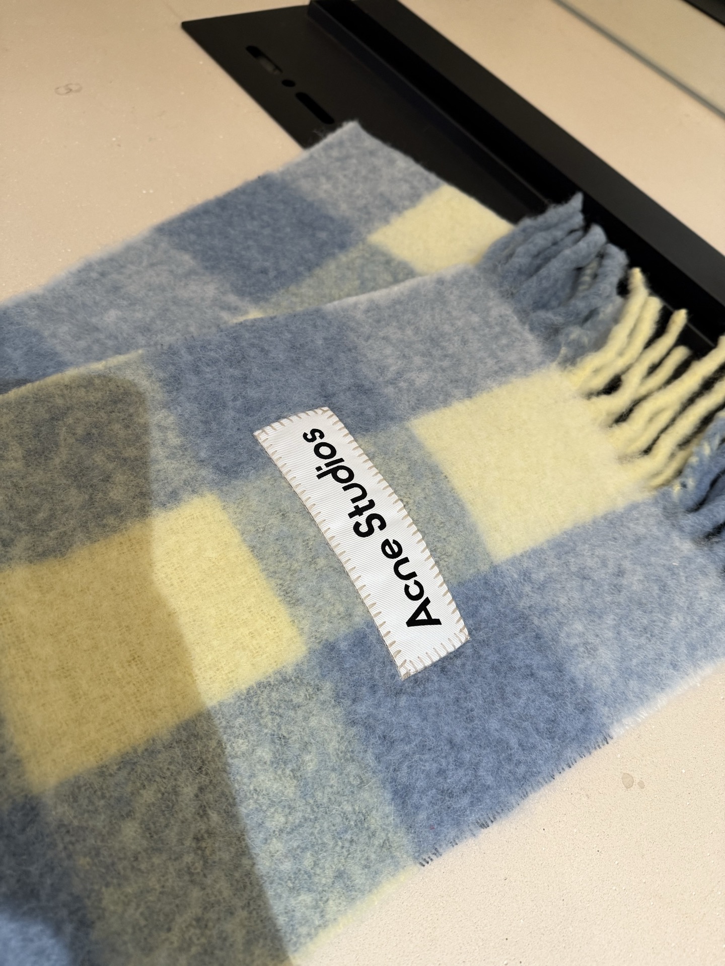 Acne Studios ACNE新款羊驼毛 马海毛彩虹围巾 斯德哥尔摩的温暖色彩 第一眼便爱上