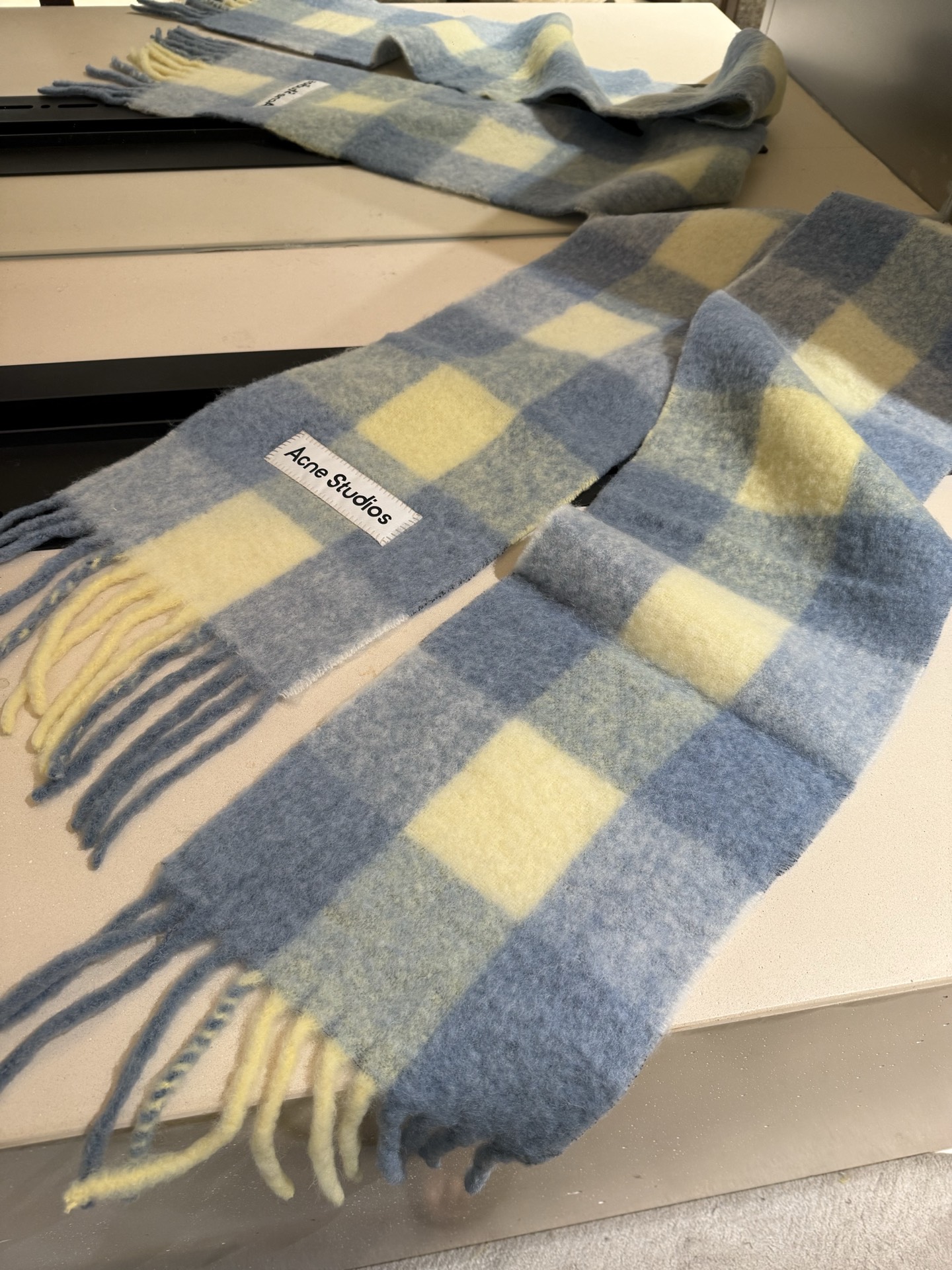 Acne Studios ACNE新款羊驼毛 马海毛彩虹围巾 斯德哥尔摩的温暖色彩 第一眼便爱上