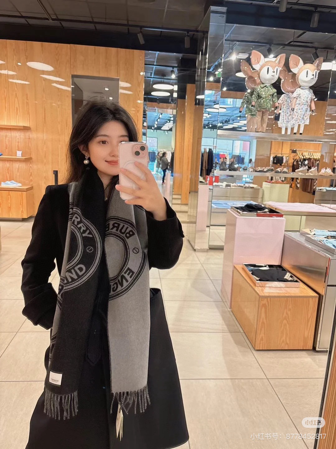 Burberry 双面双色羊毛围巾圆环 非常保暖 柔软亲肤，不扎脖 人人都应该拥有一条