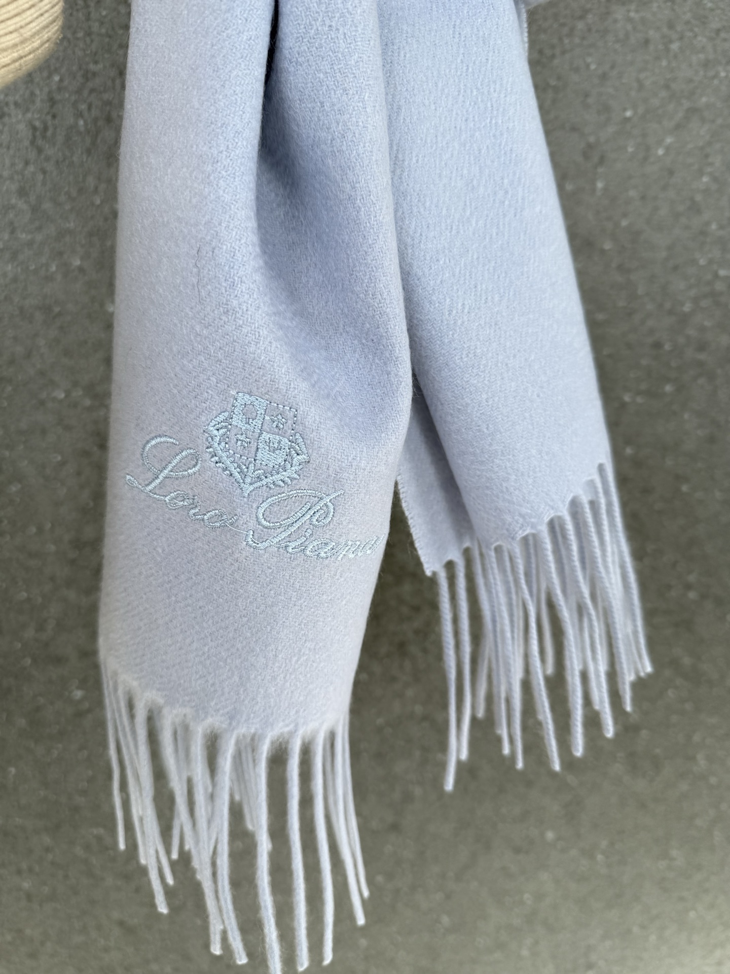 P羊绒版本Loro Piana · 诺悠翩雅秋冬新品❗️送人自留都太高大上了😍重磅上新，爆款爆款，渠道极