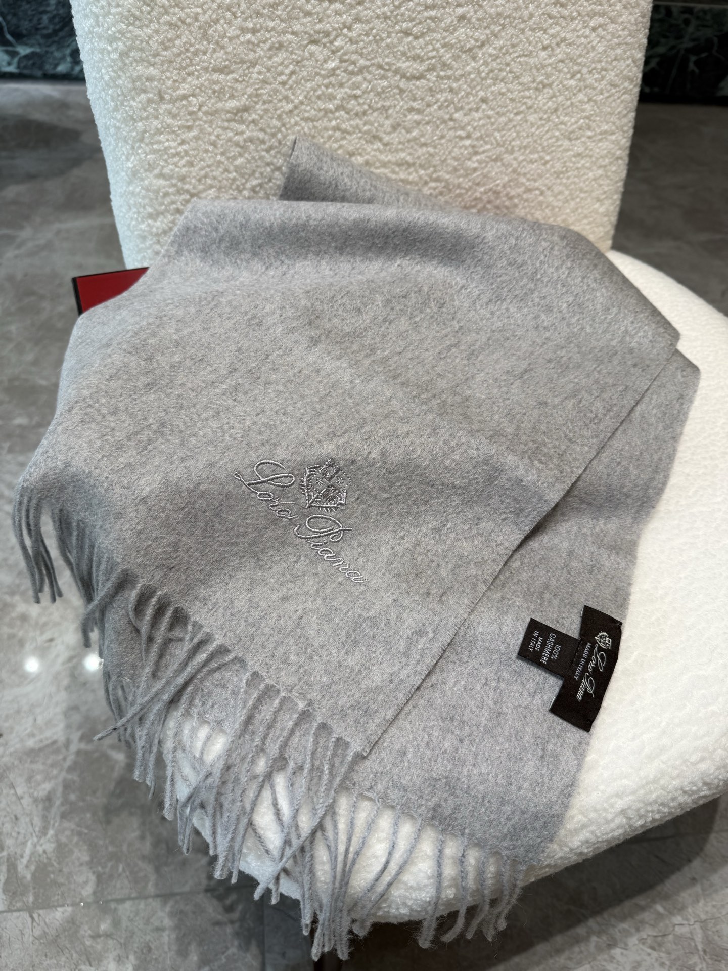 P羊绒版本Loro Piana · 诺悠翩雅秋冬新品❗️送人自留都太高大上了😍重磅上新，爆款爆款，渠道极