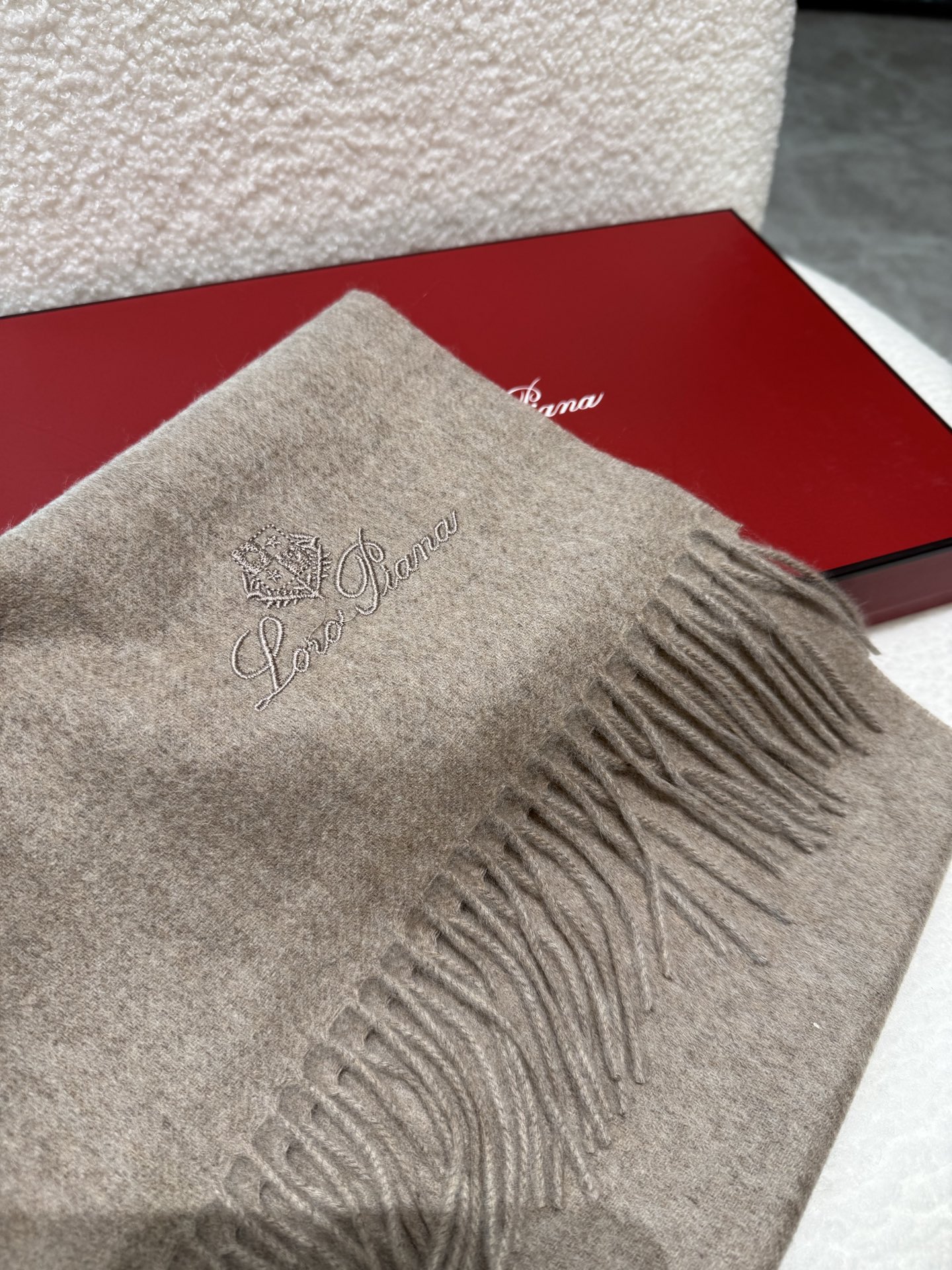 P羊绒版本Loro Piana · 诺悠翩雅秋冬新品❗️送人自留都太高大上了😍重磅上新，爆款爆款，渠道极