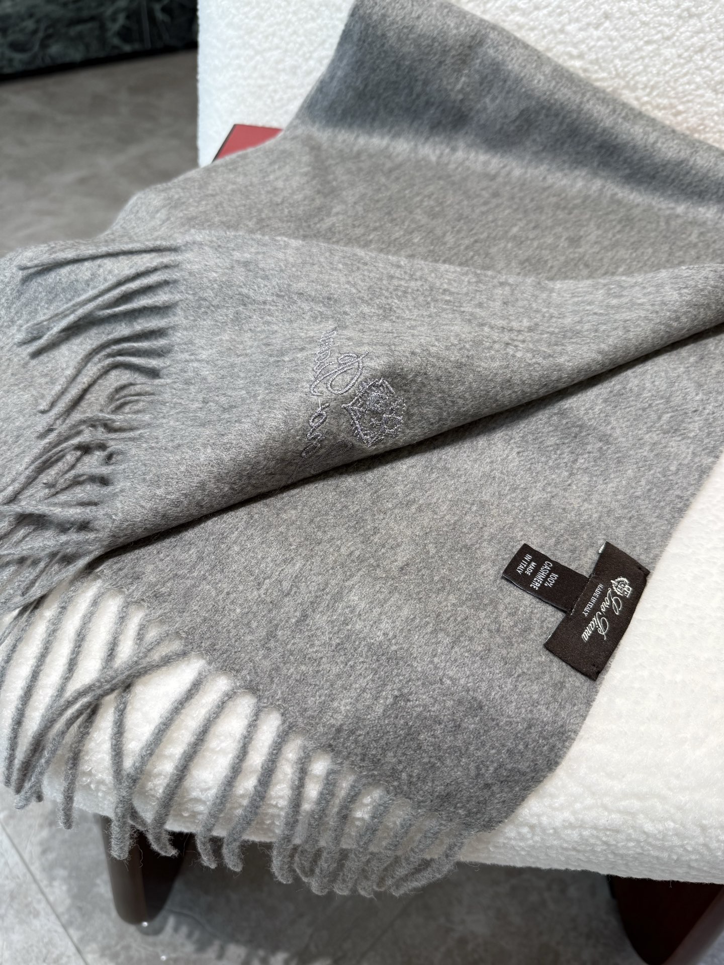 P羊绒版本Loro Piana · 诺悠翩雅秋冬新品❗️送人自留都太高大上了😍重磅上新，爆款爆款，渠道极