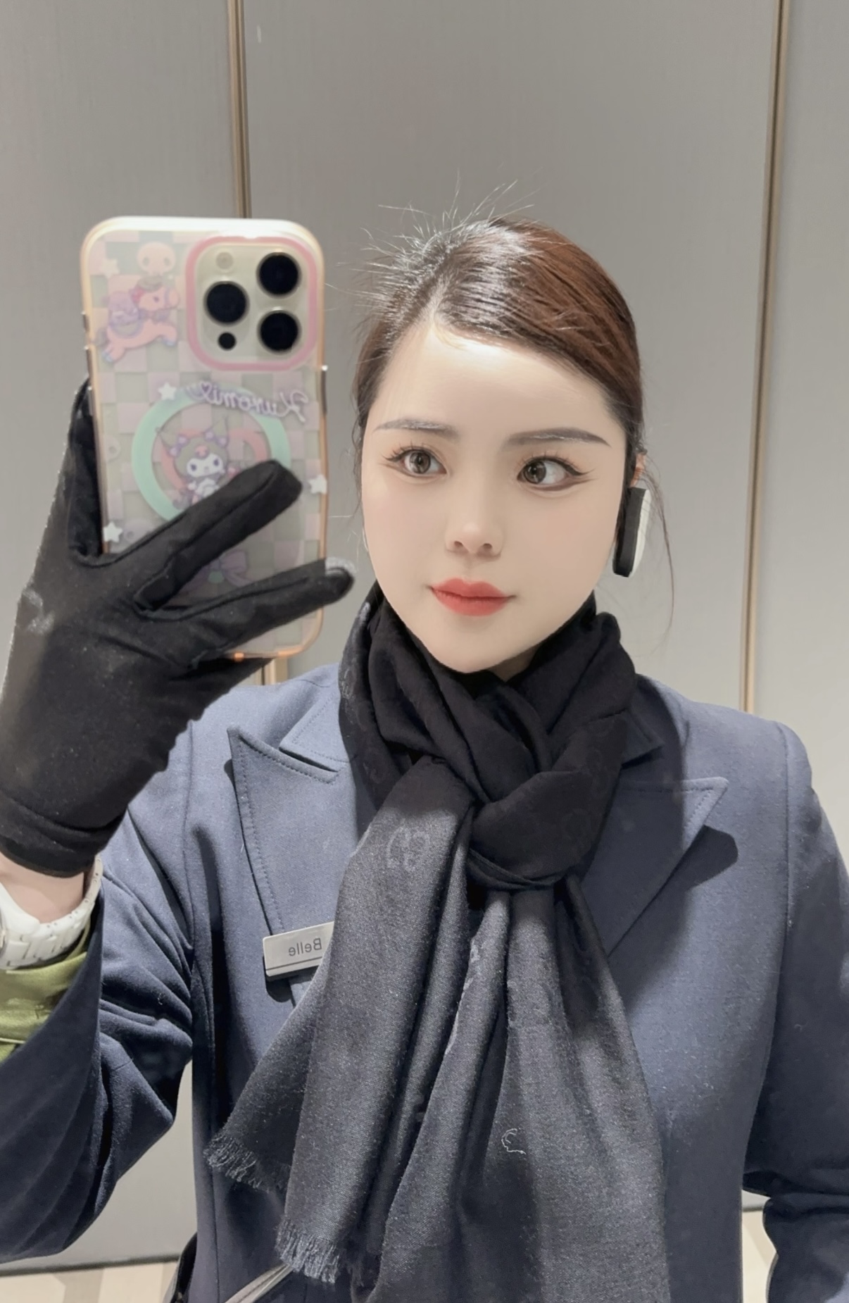 P170 P重磅‼️Gucci经典披肩款,大尺寸G专柜的常青树款。品质极好的,❗️经典双G提花图案风靡了全世界❗️女人的衣柜里面绝对不能少的一件单品,但是你千万别拿某宝廉价的货色来磕碜自己❗️既然选择这种经典披肩,你就一定选择有灵魂的东西❗️精工高密度字体无比清晰 面料为最顶级高原开司米尔羊毛真丝(和专柜一样) 手感柔软丝滑 奢华有质感!这款披肩将真丝与羊毛相混搭,质地柔软而温暖,经典而永不过时。❗️70x200cm!.