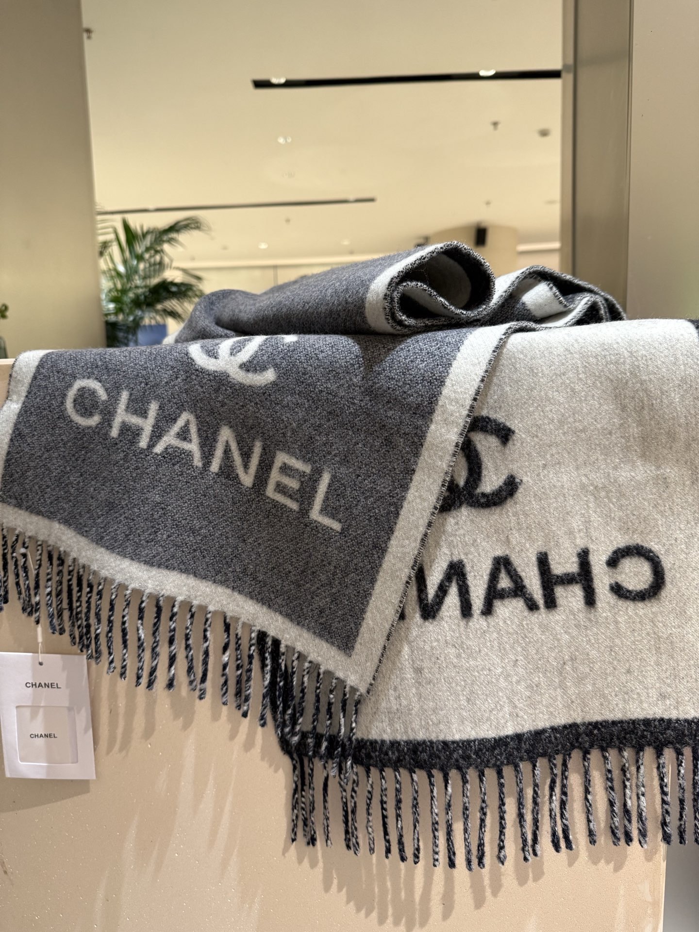 Chanel 不含流苏