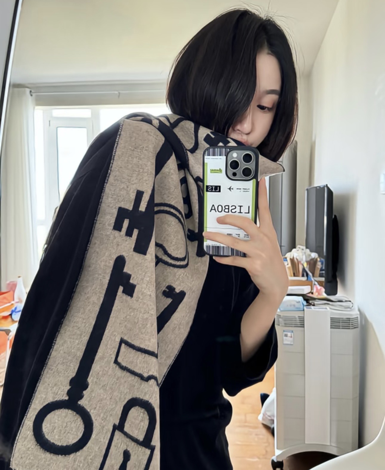 Hermès ~都是出口订单所以比较难遇 东西讲究少而精 的一定要收 这款H家女士围巾