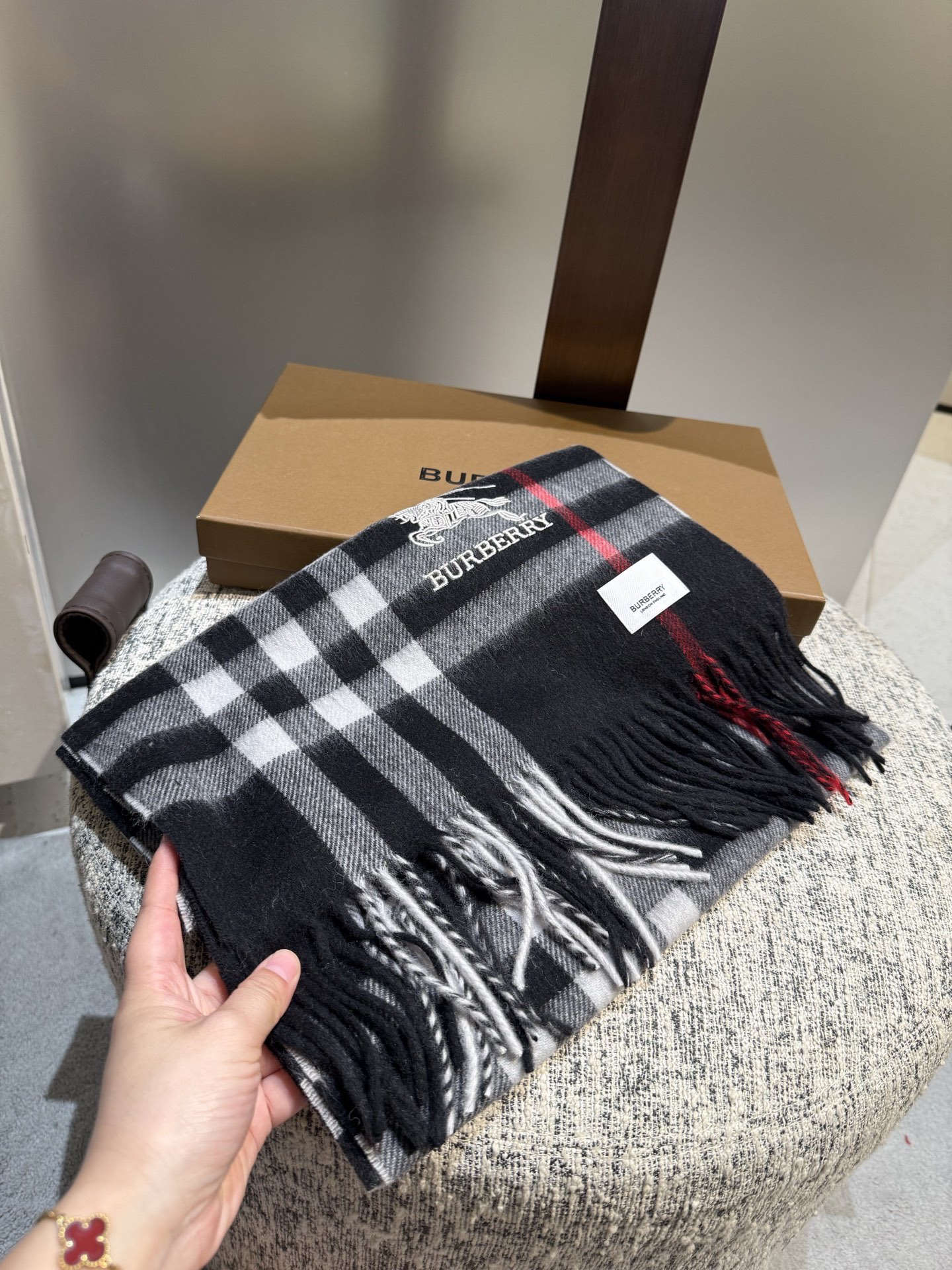 Burberry 新款 有品百搭的款 绝对质量好到爆的超值 最新出口 关键这类的非常百搭