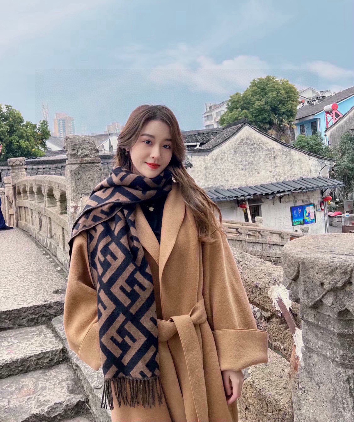 P F家新色，新色气质干净🧣喜欢别错过[爱心]口碑极佳 喜欢的集美赶紧私聊我哦[玫瑰].