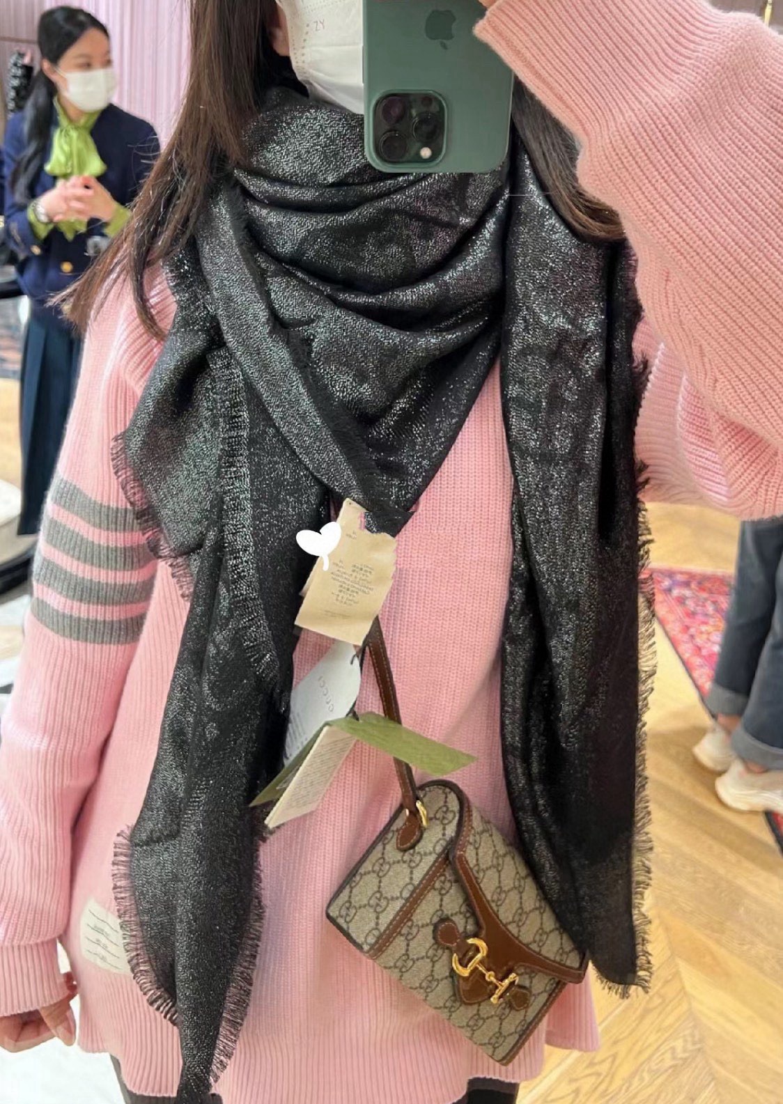 P【GG金线提花披肩140】方巾，璀璨至极，女神必备的，实物真的美得太闪耀了，品质极好‼️款式经典，大方