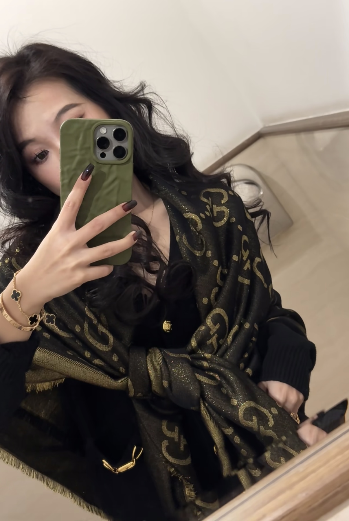 P【GG金线提花披肩140】方巾，璀璨至极，女神必备的，实物真的美得太闪耀了，品质极好‼️款式经典，大方