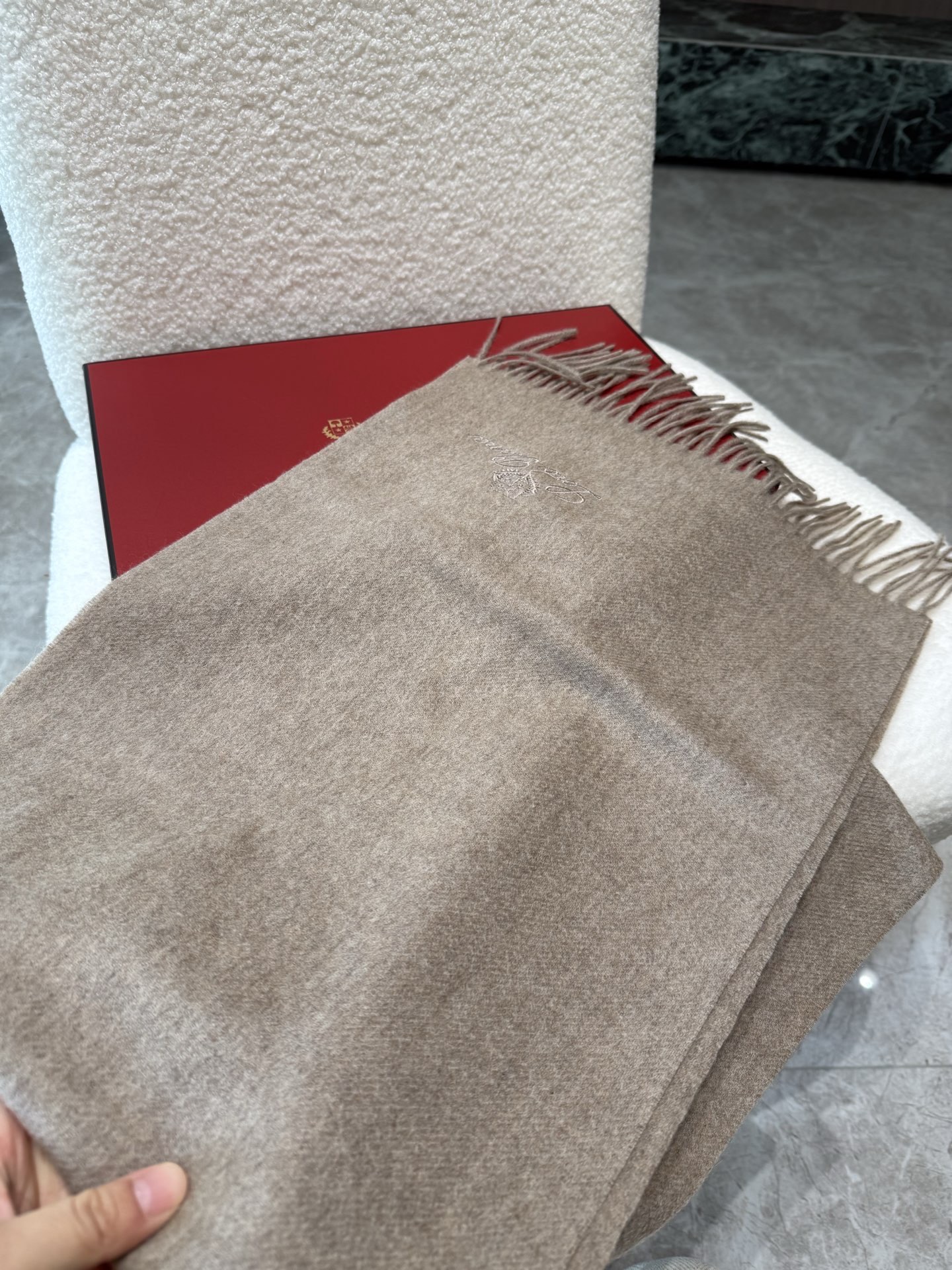 P羊绒版本Loro Piana · 诺悠翩雅秋冬新品❗️送人自留都太高大上了😍重磅上新，爆款爆款，渠道极