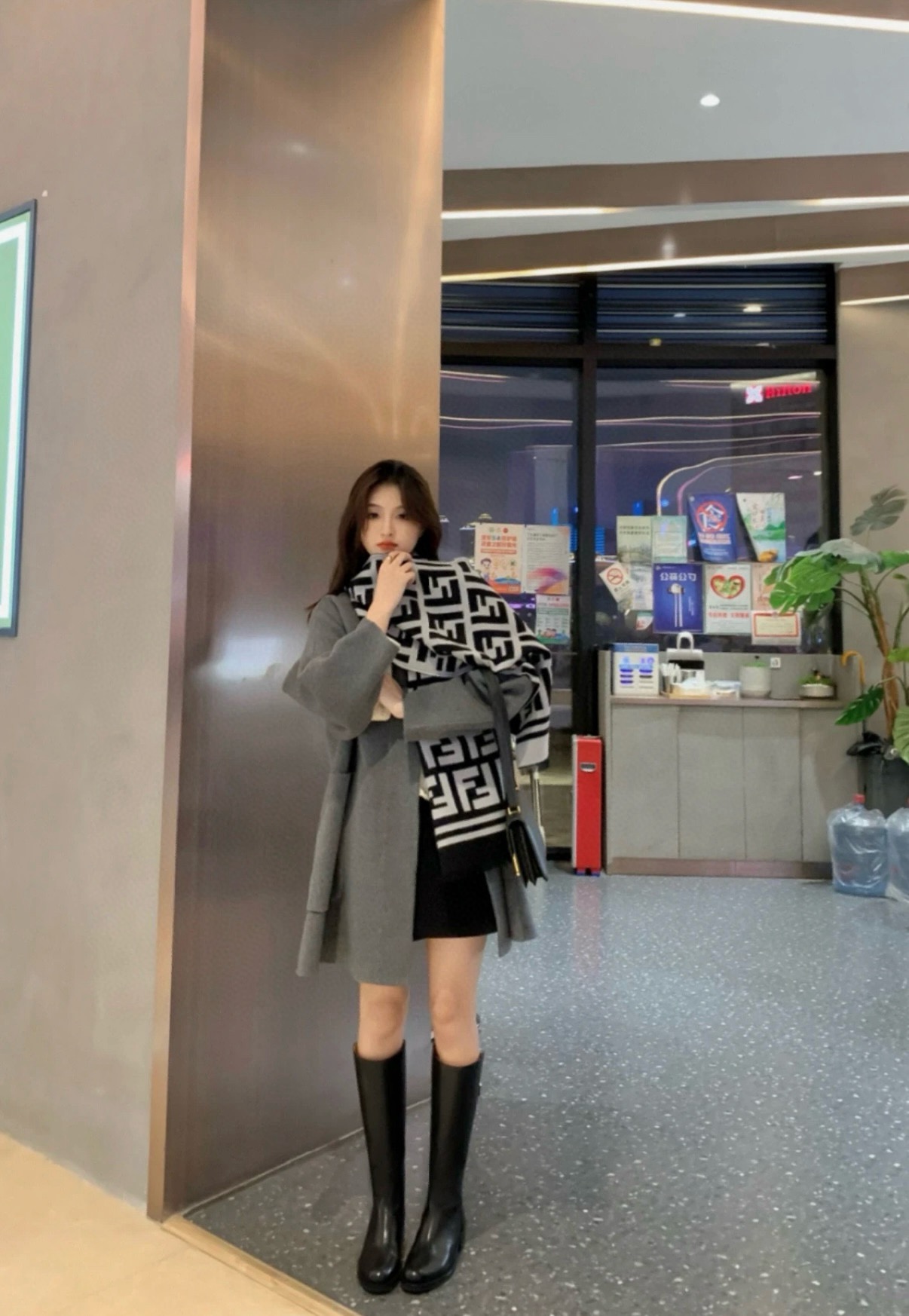 P 高版本 通用情侣款FENDI【FF】围巾，官网同步大牌更新，羊毛提花编织，手感柔软舒适奢华有质感，由