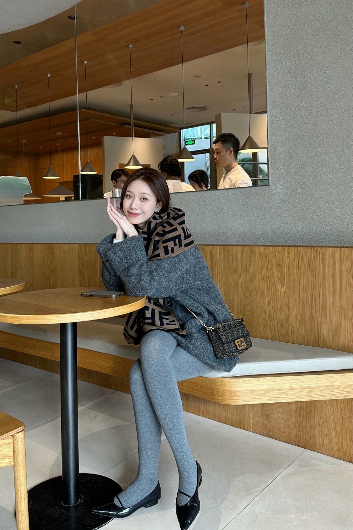 P 高版本 通用情侣款FENDI【FF】围巾，官网同步大牌更新，羊毛提花编织，手感柔软舒适奢华有质感，由