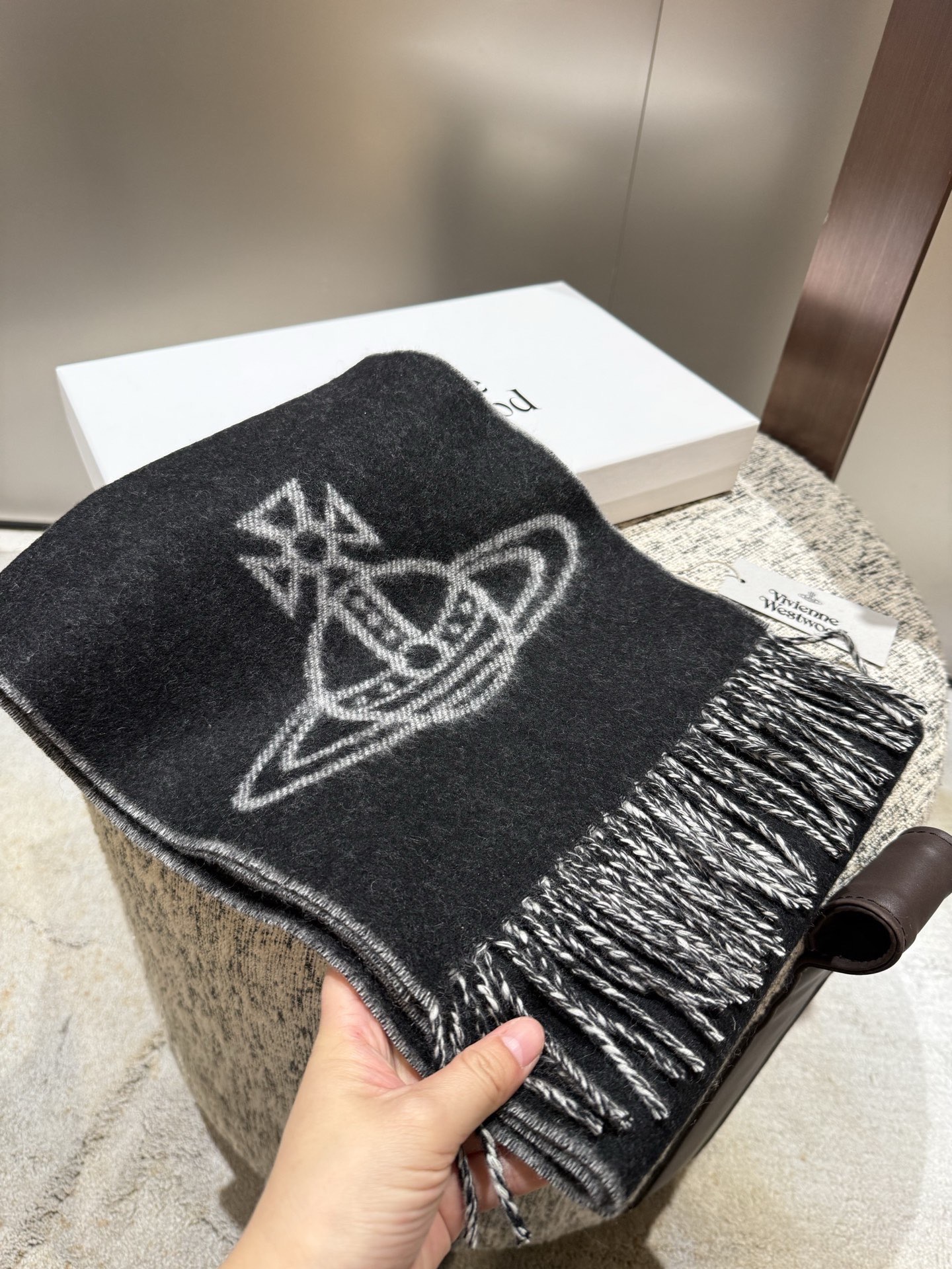 P原单品质！英国朋克教母“西太后Vivienne Westwood”最爱的土星❗❗从精神上，Vivenn