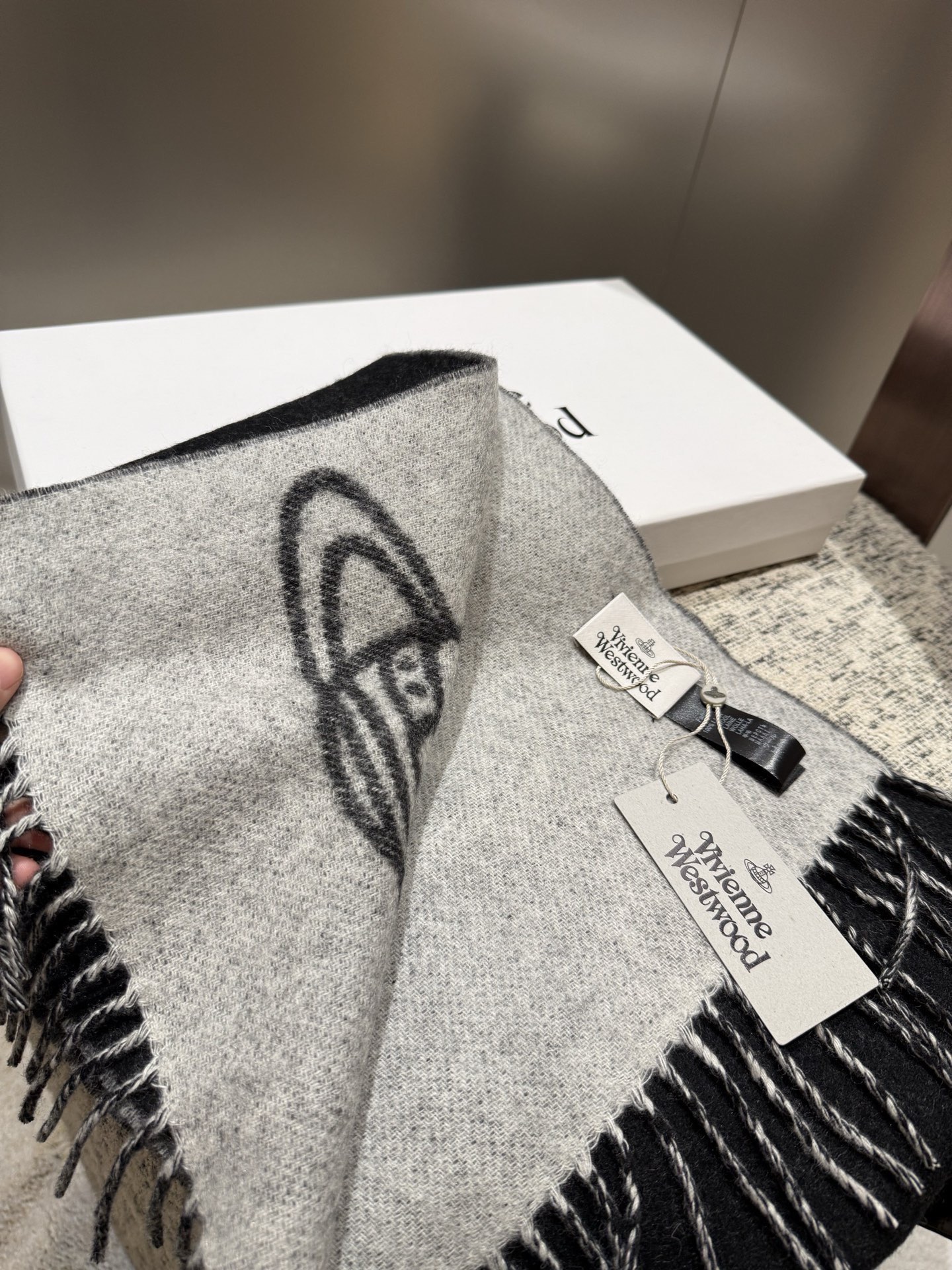 P原单品质！英国朋克教母“西太后Vivienne Westwood”最爱的土星❗❗从精神上，Vivenn