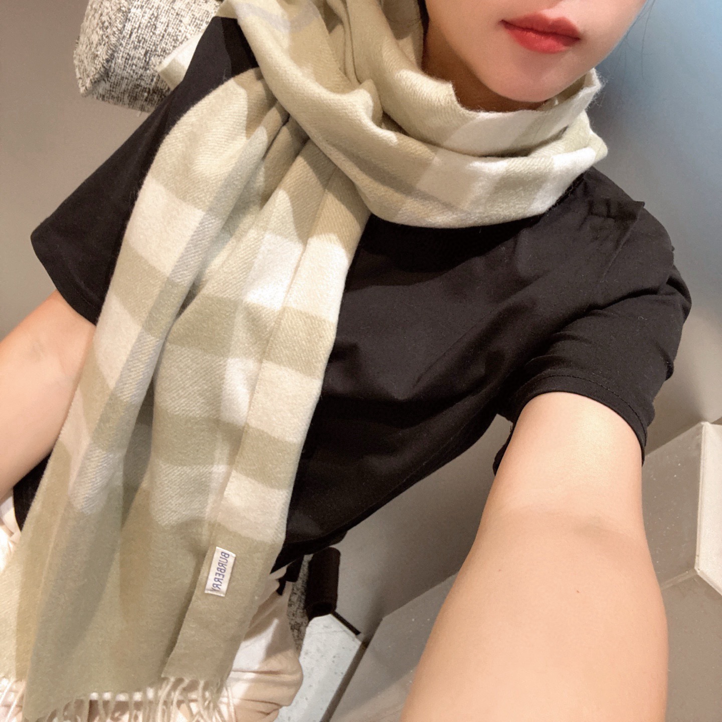 P巴宝莉【男女围巾】怒赞自留，难得的高端男款！家属福利！巴宝莉非常正的男士围巾~面料大爱，非常柔软细腻舒