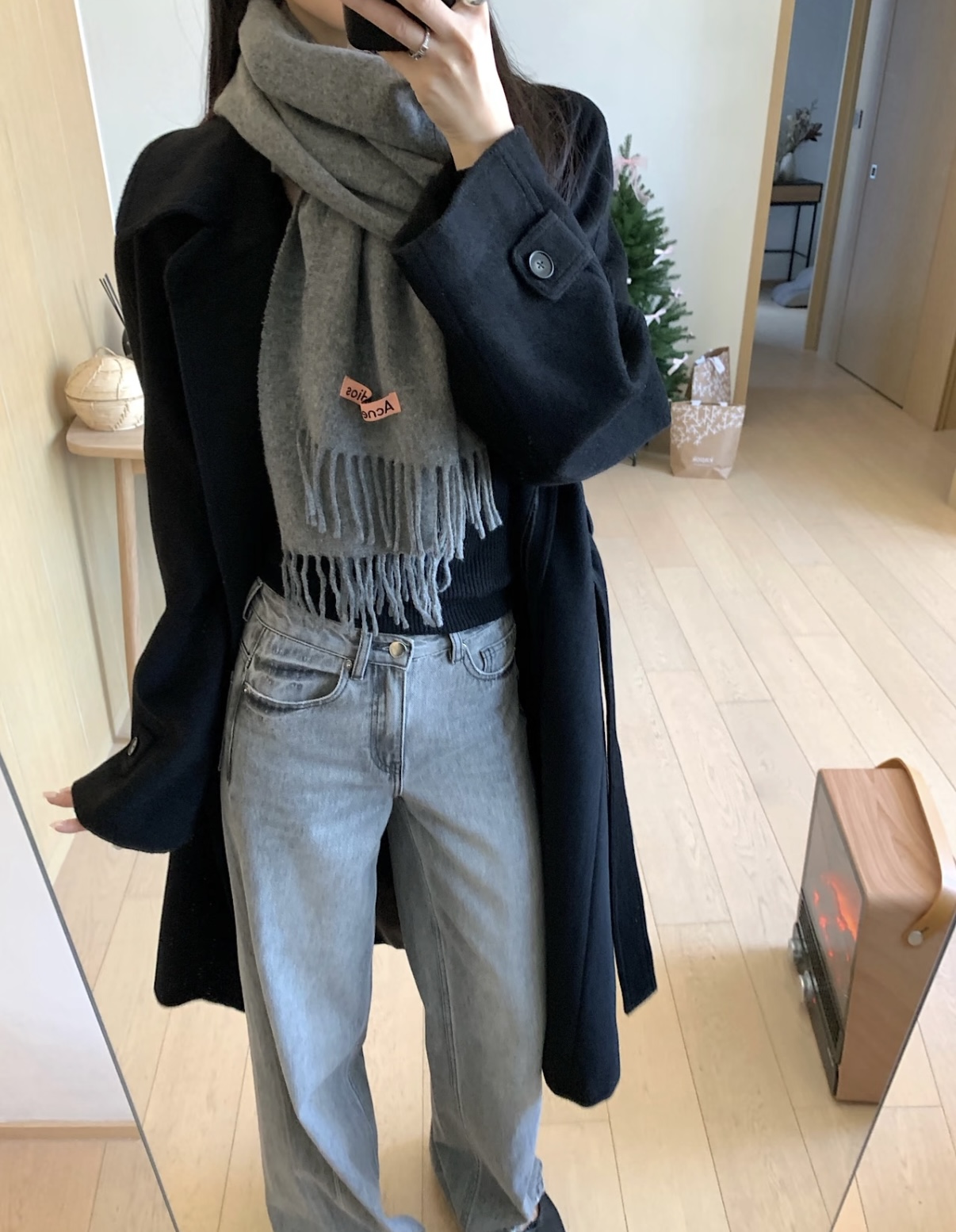 P深灰色❤️我只能说不是所有的纯色围巾都叫Acne‼️瑞典Acne Studios APolo幼羊羔毛重