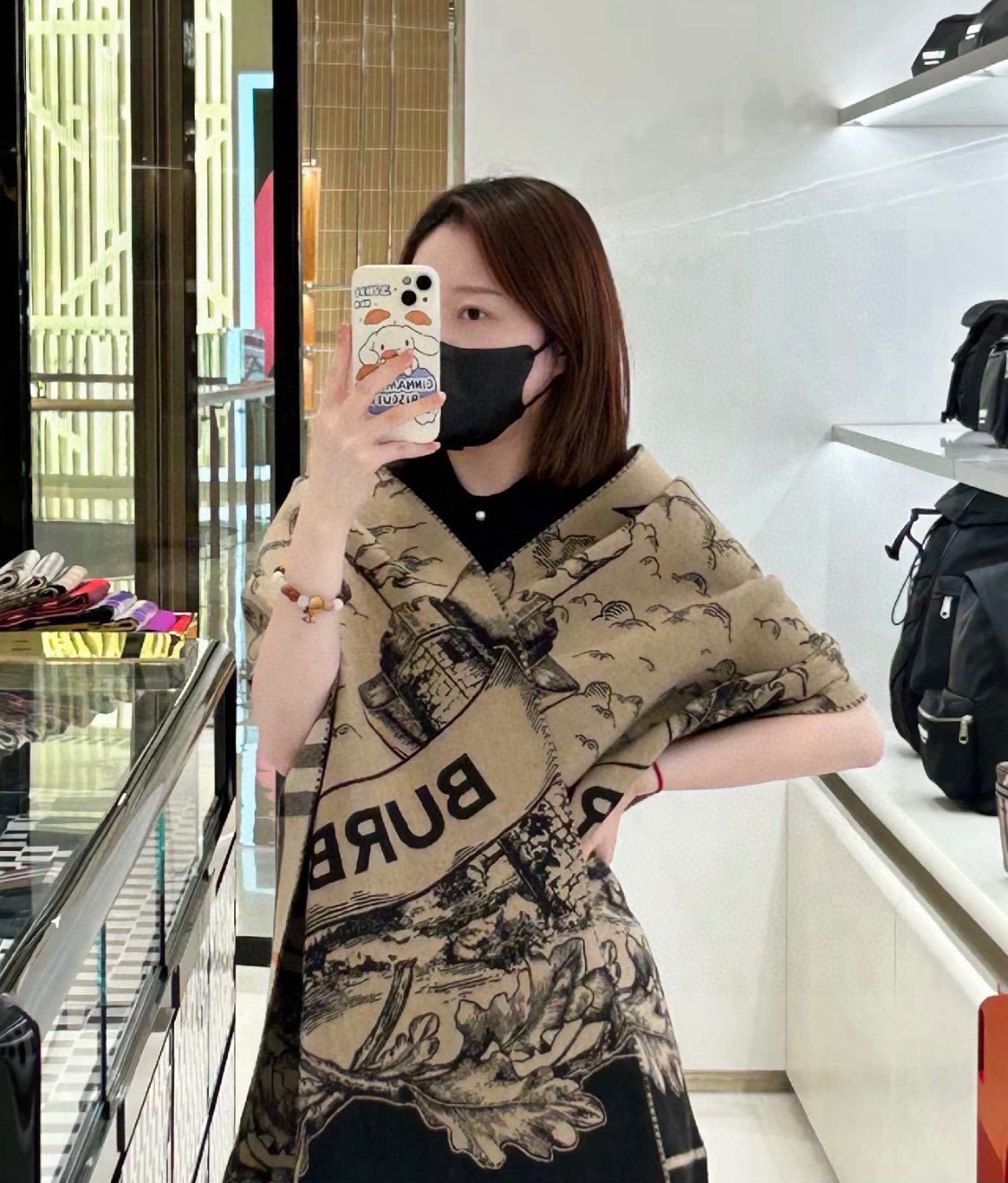 PBurberry 匠心巨作。· 经典大格双面提花羊绒围巾👍完全等于2条围巾‼️品牌首席创意总监Ricc