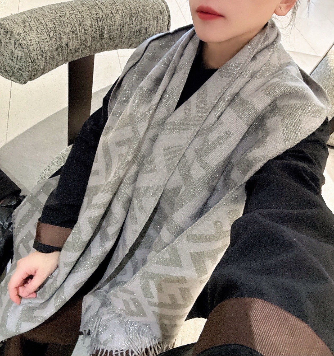 P F家银丝2025最新款气质干净🧣喜欢别错过[爱心]口碑极佳 喜欢的集美赶紧私聊我哦[玫瑰].