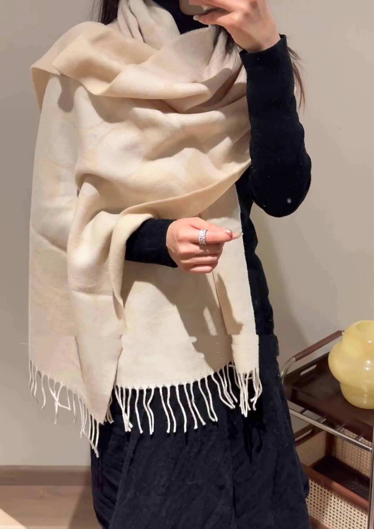 P蔻驰 2025年新款到！Coach爆款！6色披肩也太好看了吧！不仅有颜值还有品质，手感超级软糯和舒服，