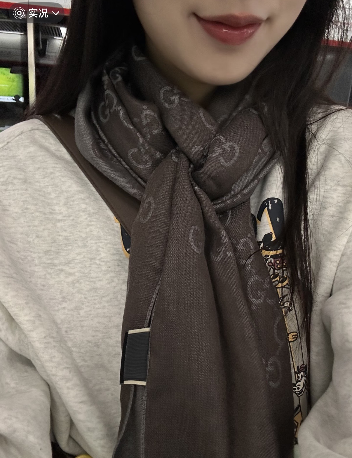 🆕 🆕 P重磅‼️Gucci经典披肩款，大尺寸G专柜的常青树款。品质极好的，❗️经典双G提花图案风靡了全世界❗️女人的衣