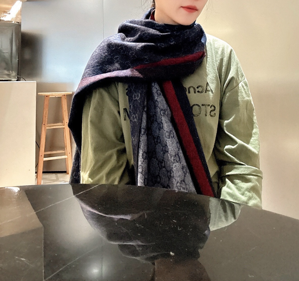 P家属福利‼️Gucci非常正的男士围巾~面料大爱，羊绒软糯手感，非常柔软细腻舒服‼️经典招牌GG字母元