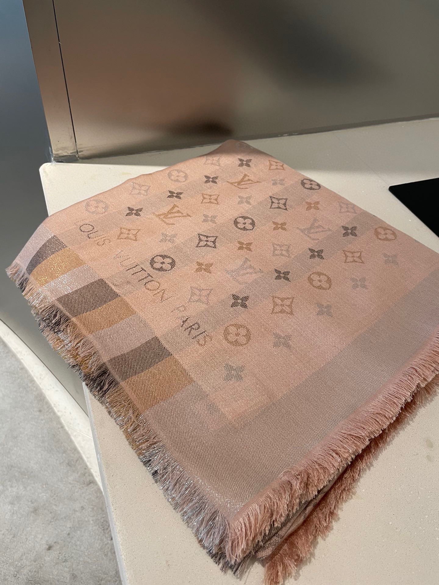 PL家重磅极品贸易公司渠道货‼超级激动啊~👍超级流弊。最好的LV！品质绝了，被QC“潜规则”的LV最最经