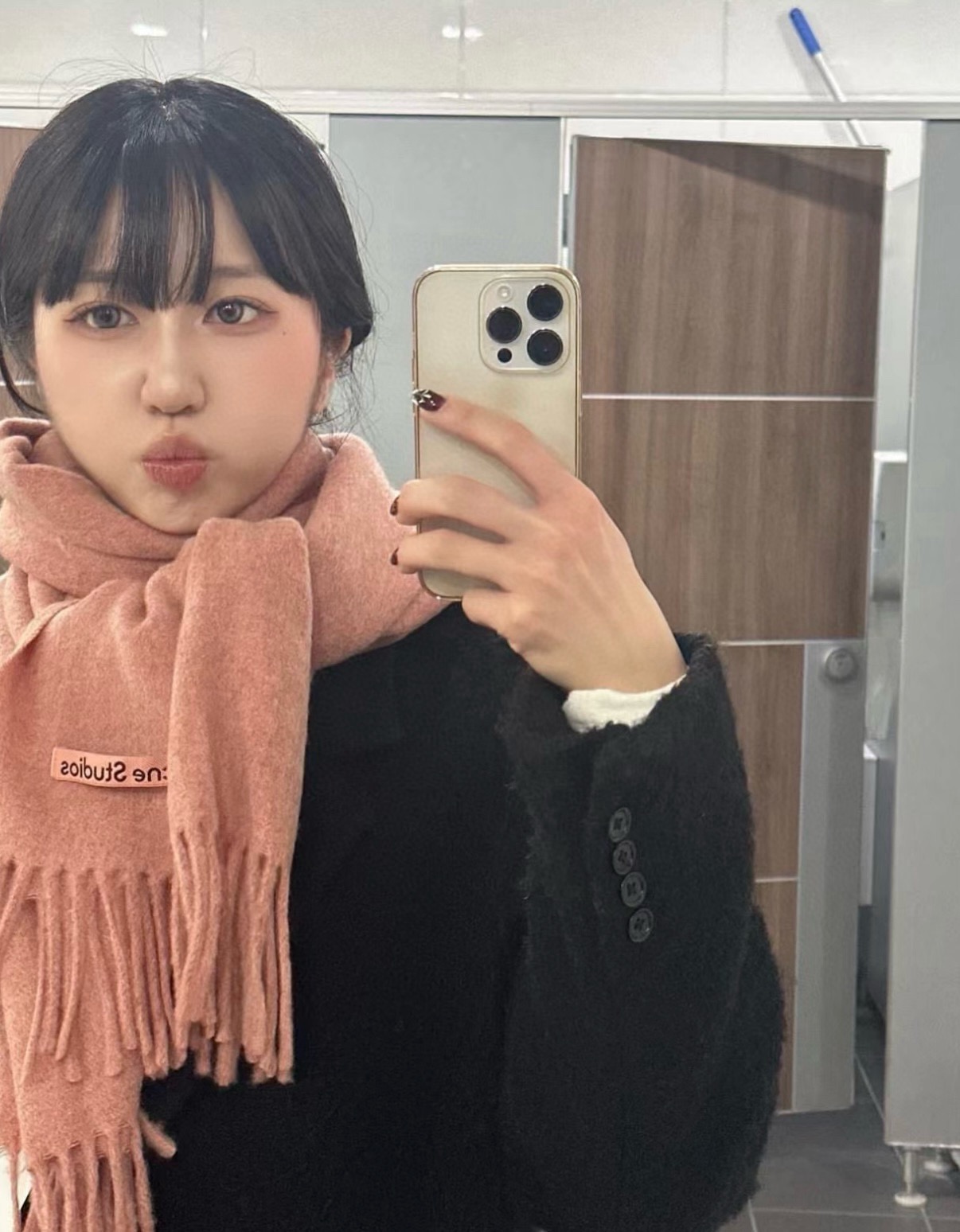 P❗️披肩款🌟我只能说不是所有的纯色围巾都叫Acne‼️瑞典Acne Studios APolo幼羊羔毛