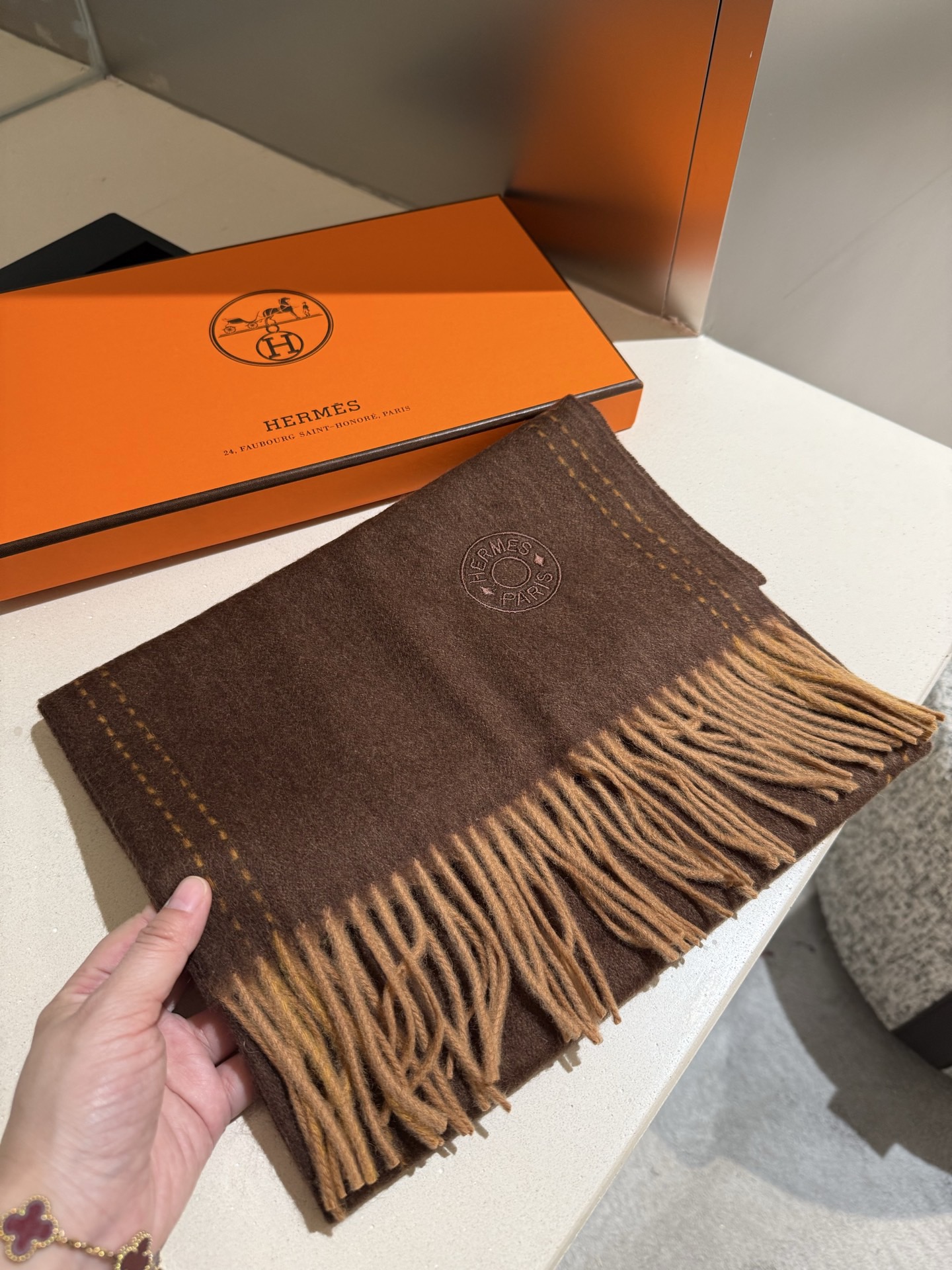 P【爱马仕双条长巾】‼️♨️高尖端产物⚠️💯水波纹绝对令人尖叫的品质👍LOGO绣标低调奢华有内涵，此款围