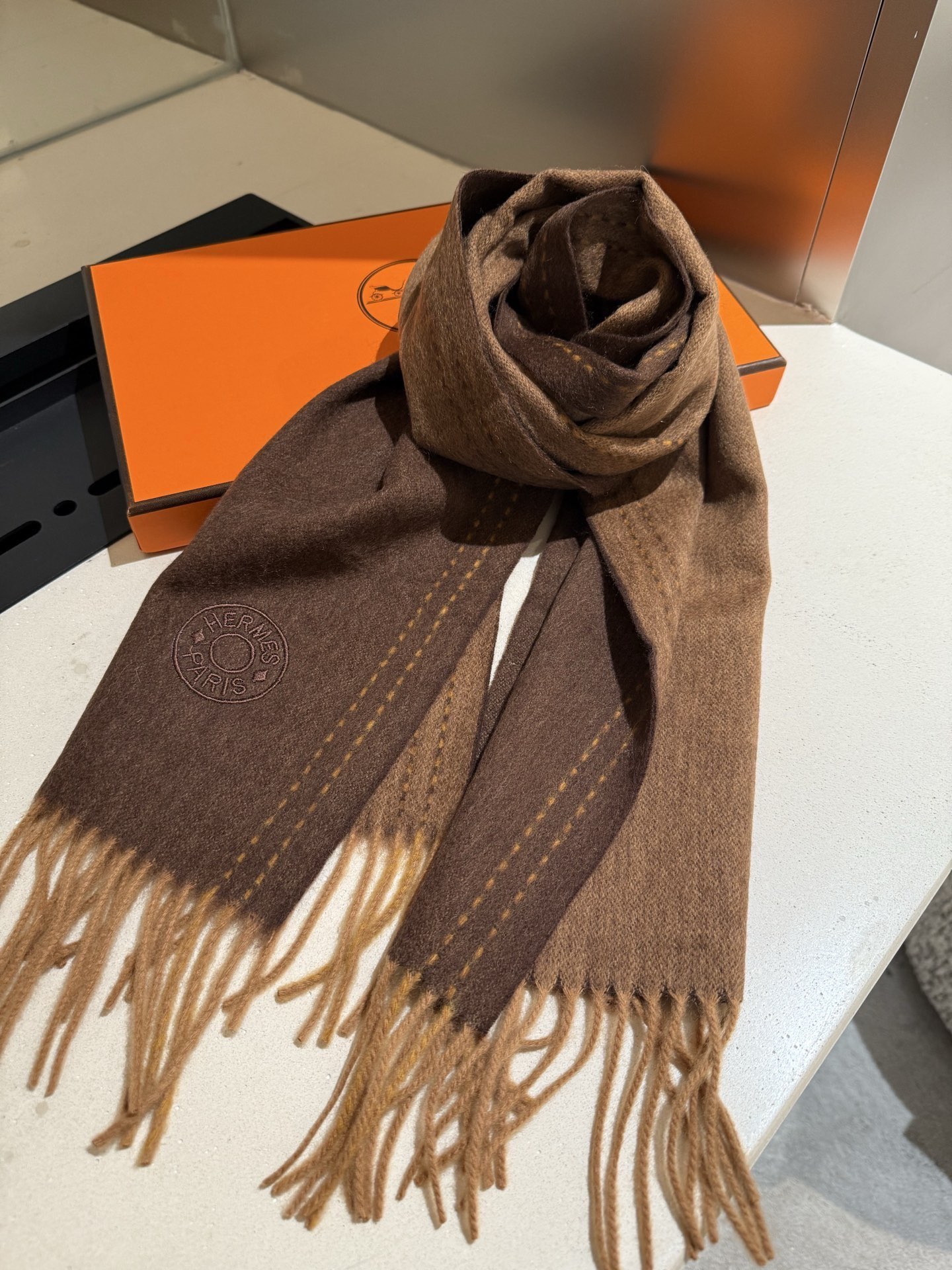 P【爱马仕双条长巾】‼️♨️高尖端产物⚠️💯水波纹绝对令人尖叫的品质👍LOGO绣标低调奢华有内涵，此款围
