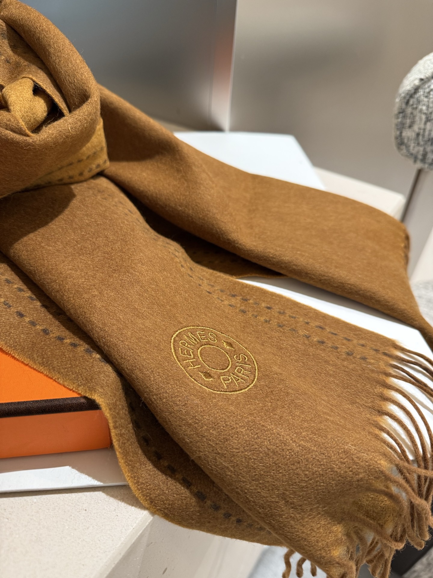 P【爱马仕双条长巾】‼️♨️高尖端产物⚠️💯水波纹绝对令人尖叫的品质👍LOGO绣标低调奢华有内涵，此款围