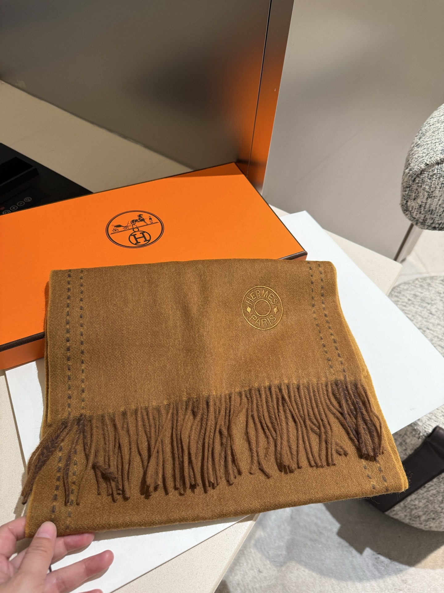 P【爱马仕双条长巾】‼️♨️高尖端产物⚠️💯水波纹绝对令人尖叫的品质👍LOGO绣标低调奢华有内涵，此款围