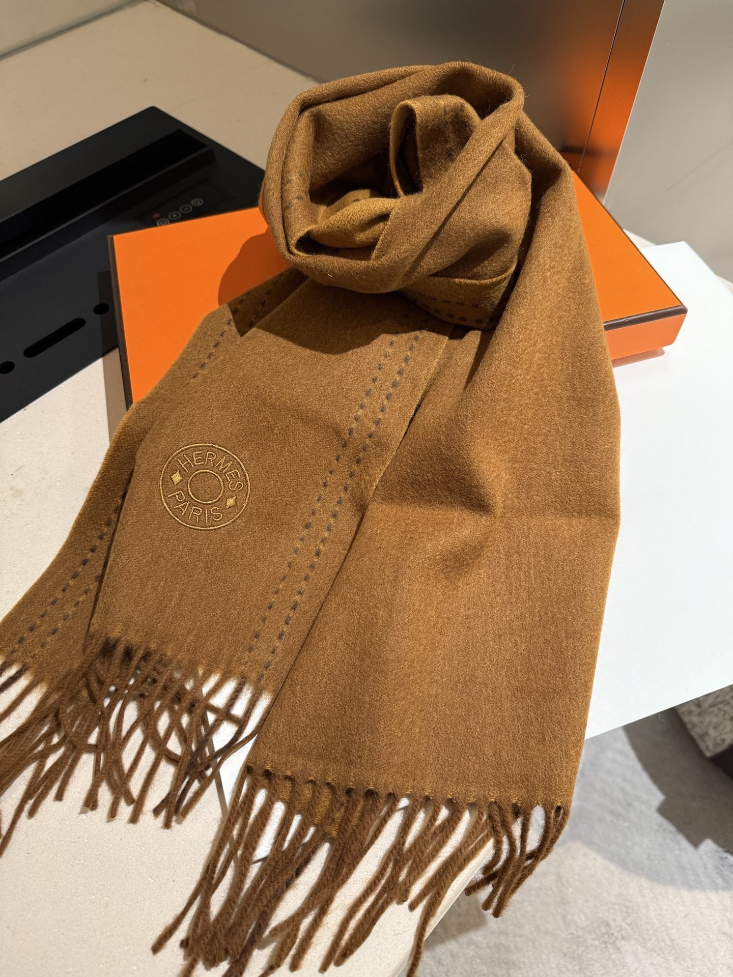 P【爱马仕双条长巾】‼️♨️高尖端产物⚠️💯水波纹绝对令人尖叫的品质👍LOGO绣标低调奢华有内涵，此款围