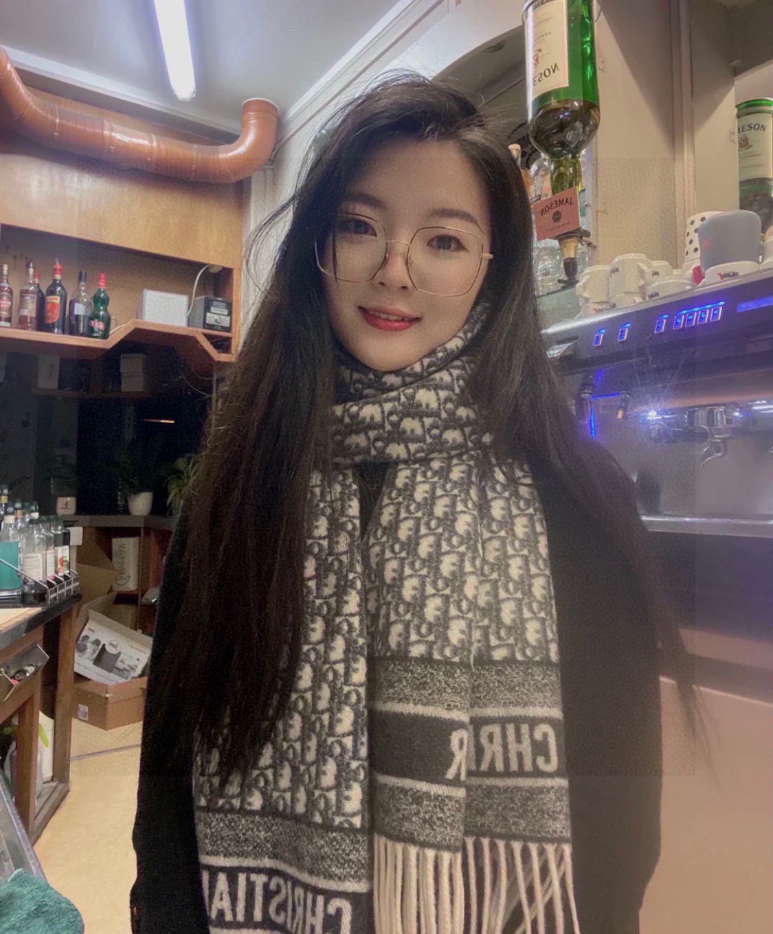 高版本P👍Dior最新时髦围巾，同步专柜‼️今年我们的真的是高端Level，😊妥妥的家属福利👍少之又少的