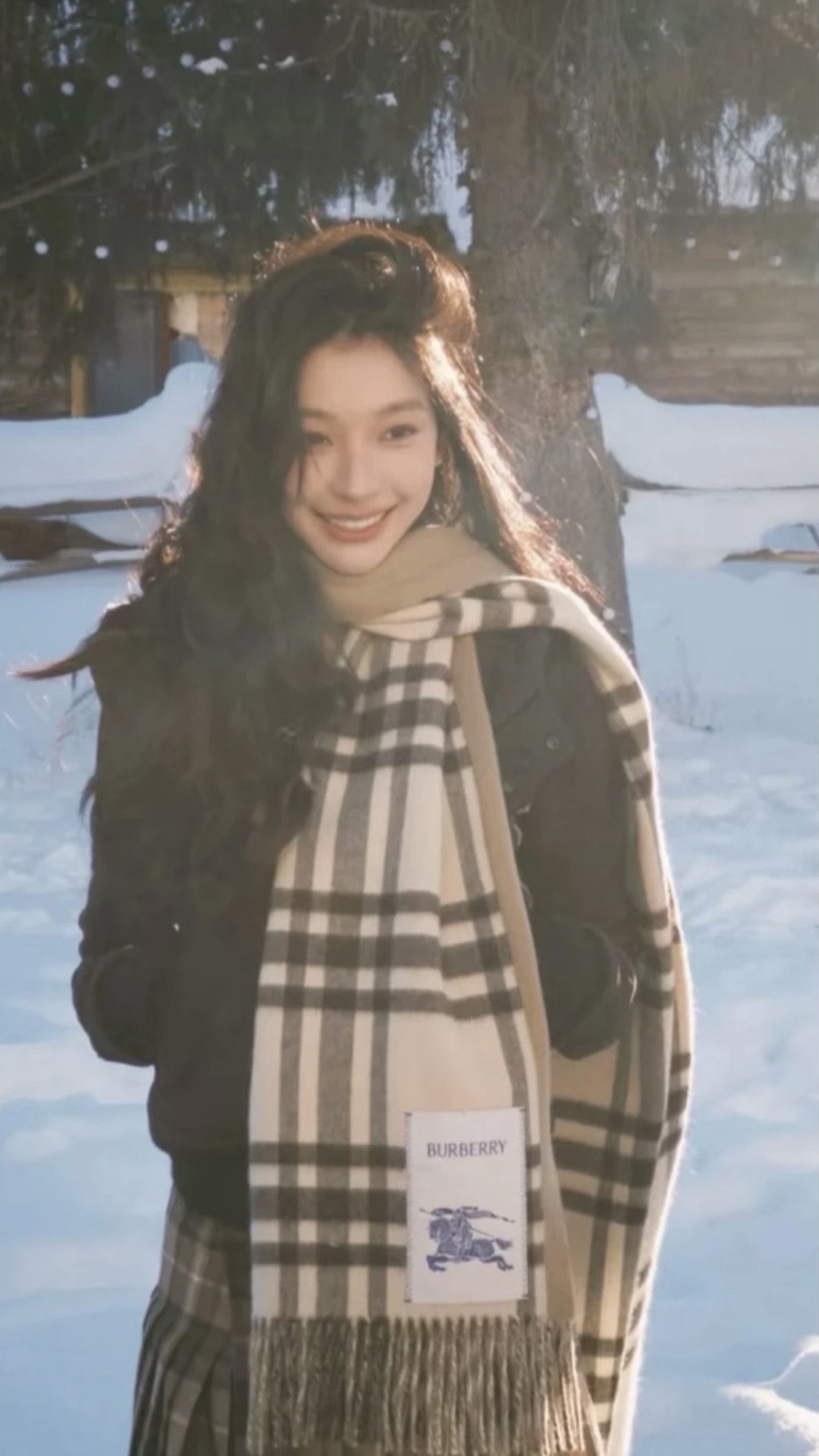 P易梦玲同款Bur新款双面两用格纹羊绒围巾，绝对是冬日里封神的一款，男女同款，配情侣款也是绝绝子啦，完全