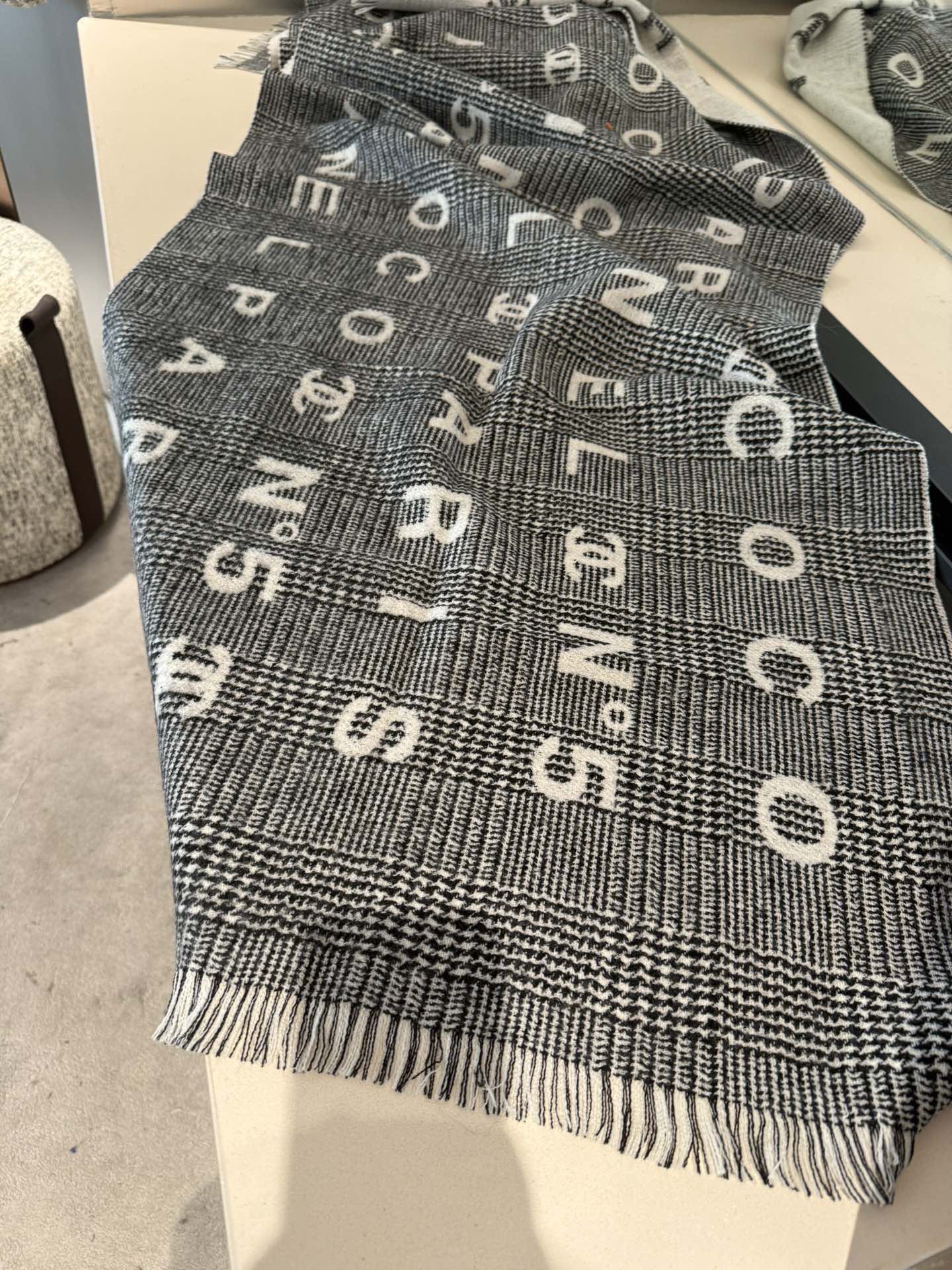 P香奶奶24年新款，24cocoChanel系列，被誉为24年香奶奶最好看的一款，最值得入手的一条，一面