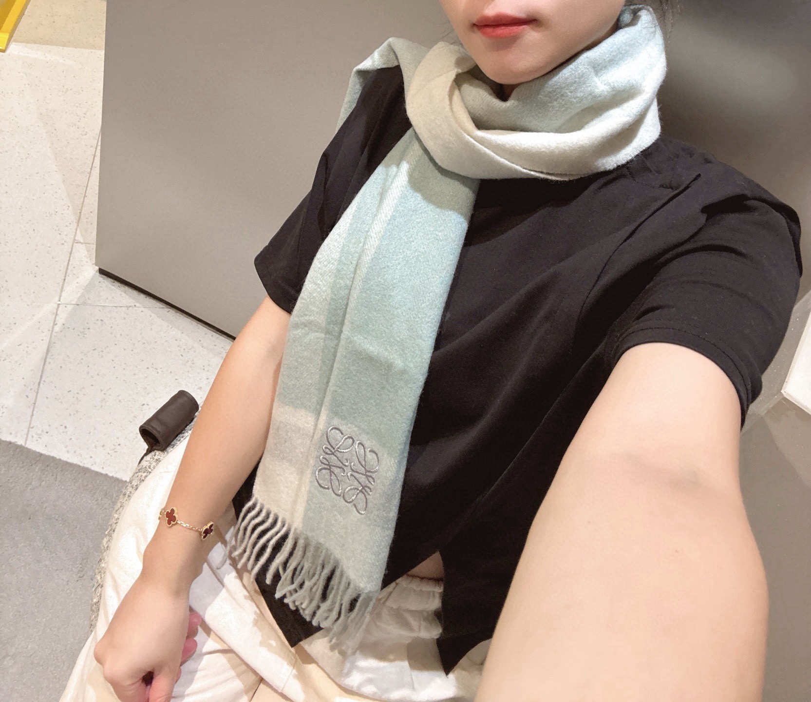 P罗意威【男女围巾】怒赞自留，难得的高端男款！家属福利！巴宝莉非常正的男士围巾~面料大爱，非常柔软细腻舒