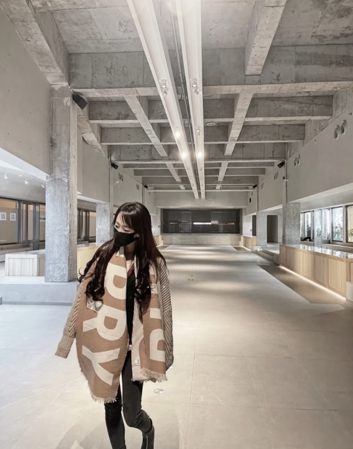 P【B大字母双面长巾】免代购，专柜新色，真香必入推荐款！全网最好的品质推荐给我的老姐妹们，须边细节都是一