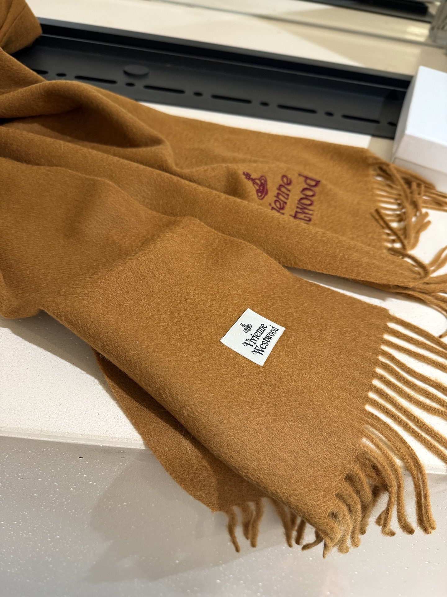 P墨绿色❤️小红书爆款“Vivienne Westwood”薇薇安西太后羊绒羊毛围巾❗ 西太后 英国时装