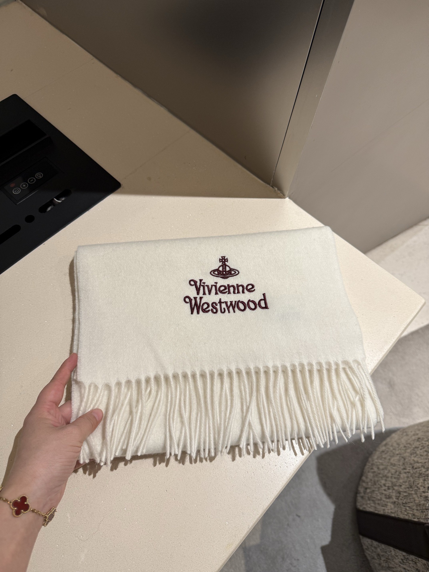 P墨绿色❤️小红书爆款“Vivienne Westwood”薇薇安西太后羊绒羊毛围巾❗ 西太后 英国时装