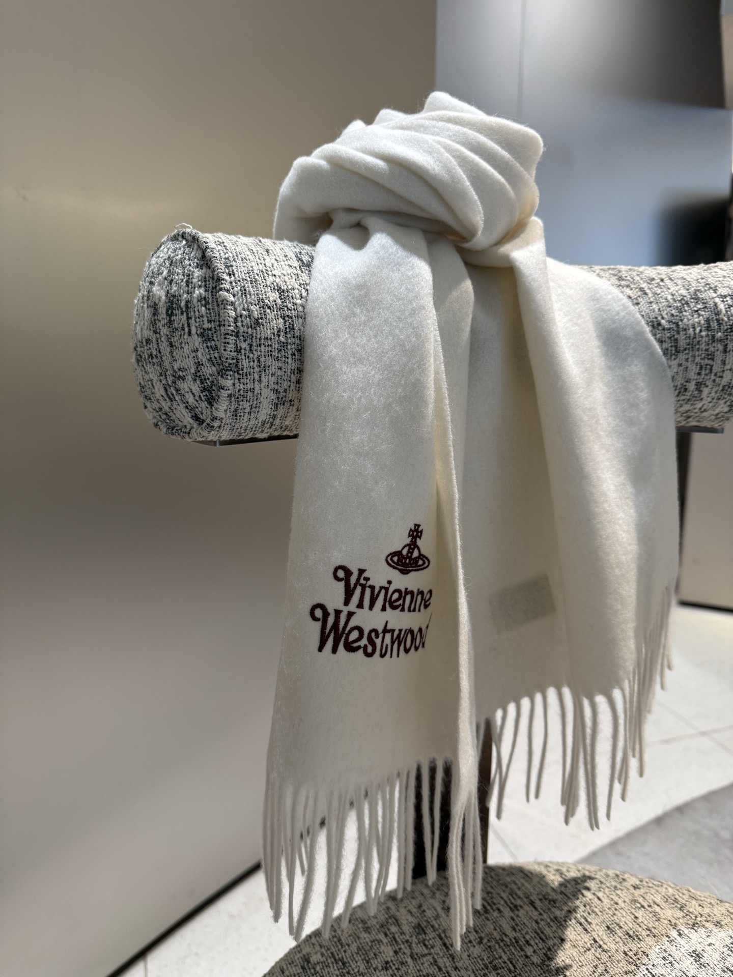 P墨绿色❤️小红书爆款“Vivienne Westwood”薇薇安西太后羊绒羊毛围巾❗ 西太后 英国时装