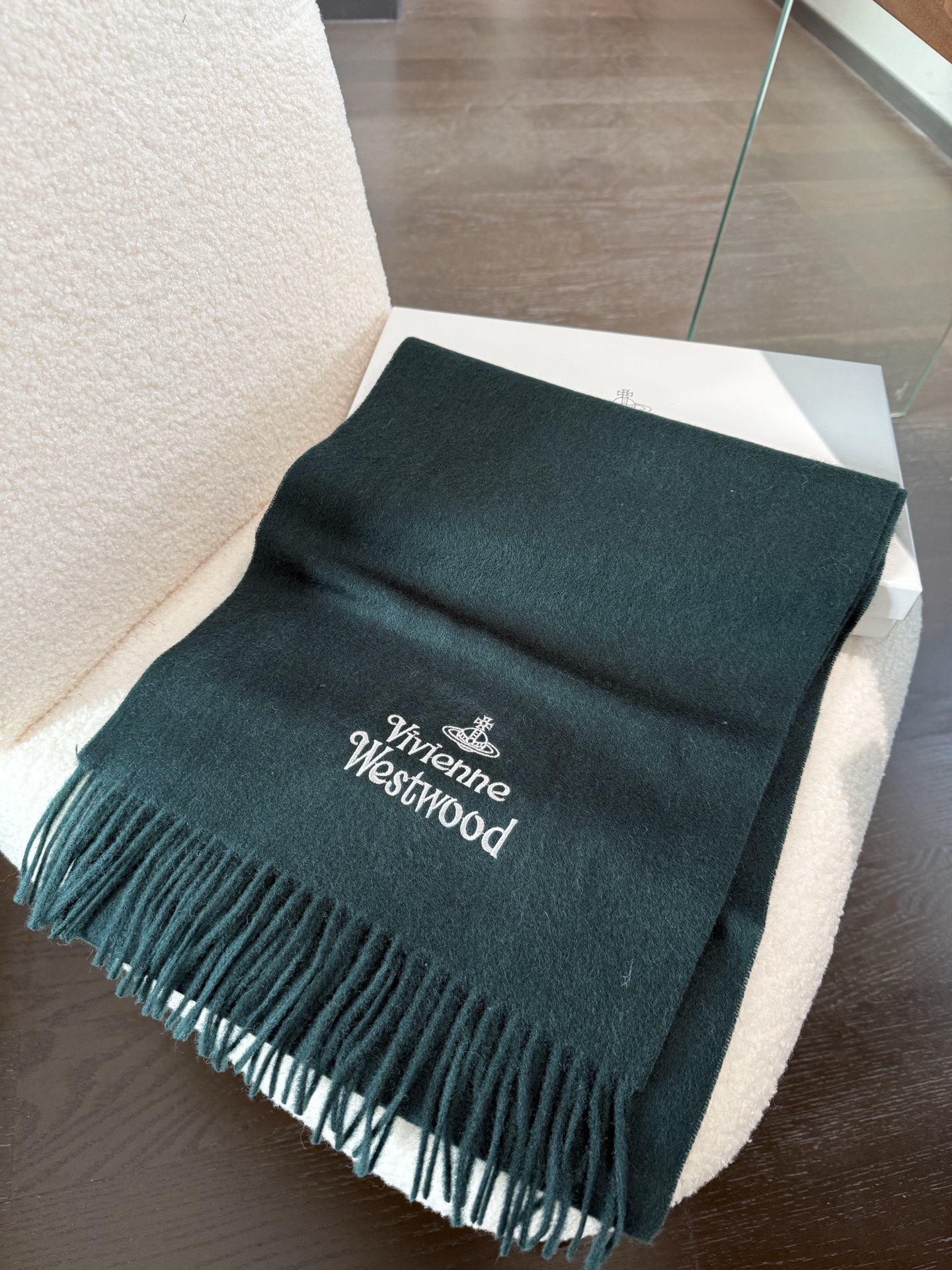 P墨绿色❤️小红书爆款“Vivienne Westwood”薇薇安西太后羊绒羊毛围巾❗ 西太后 英国时装