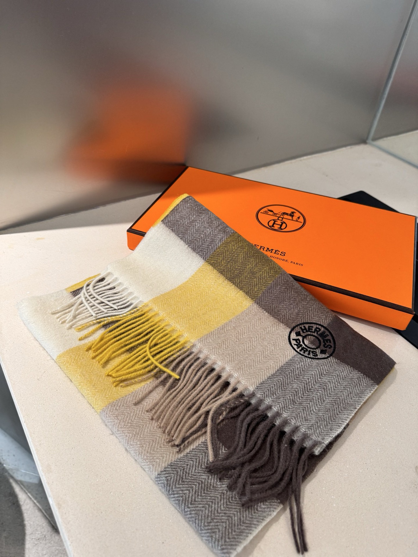 P爱马仕【男女围巾】怒赞自留，难得的高端男款！家属福利！巴宝莉非常正的男士围巾~面料大爱，非常柔软细腻舒