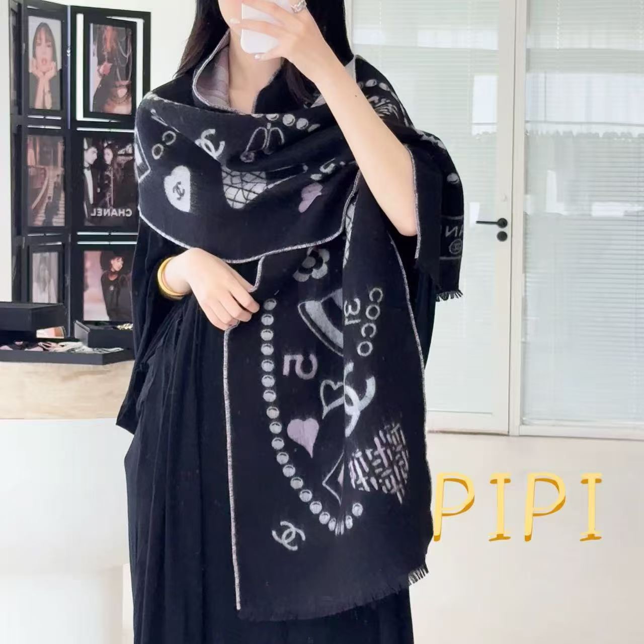 P🆕Chanel 25B珍珠coco50*200cm.100%山羊绒精选顶级山羊绒/绵羊毛/桑蚕丝，融合