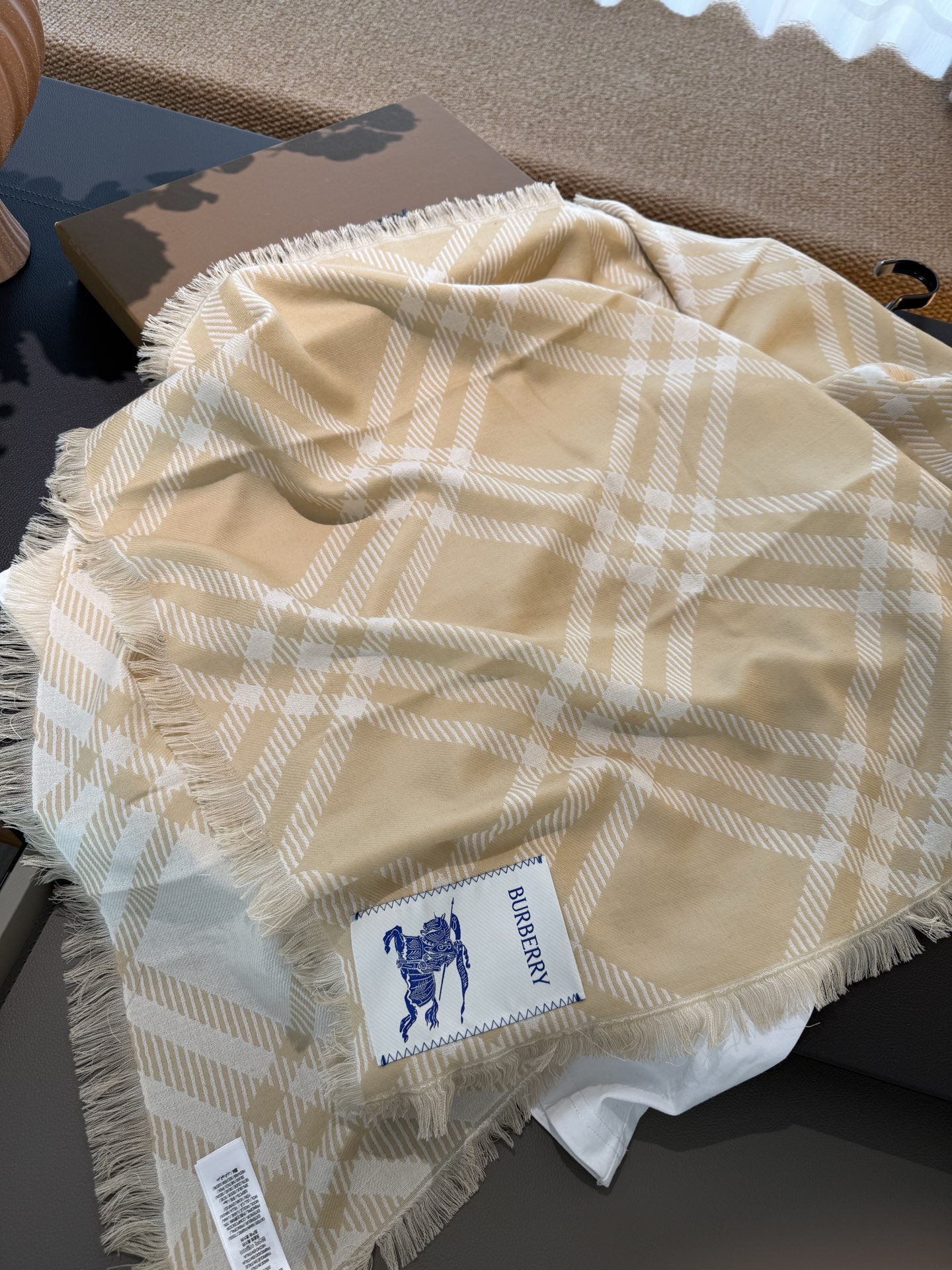 P𝐁𝐔𝐑𝐁𝐄𝐑𝐑𝐘 • 𝟐𝟓ꫛꫀꪝ《骑士格纹长巾》张婧仪同款，原单品质！Size：200x65cm 70