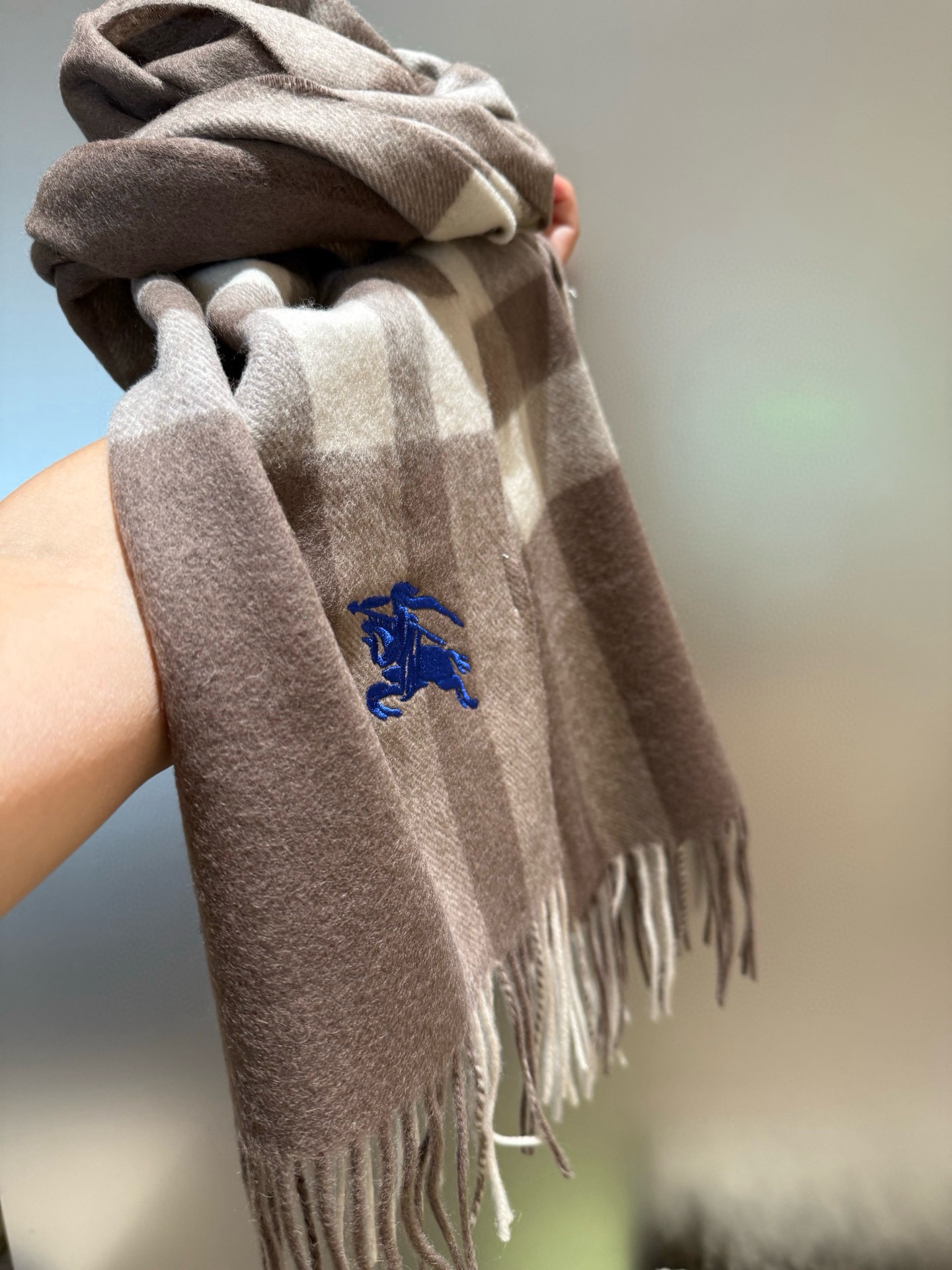 P巴宝莉【男女围巾】怒赞自留，难得的高端男款！家属福利！巴宝莉非常正的男士围巾~面料大爱，非常柔软细腻舒