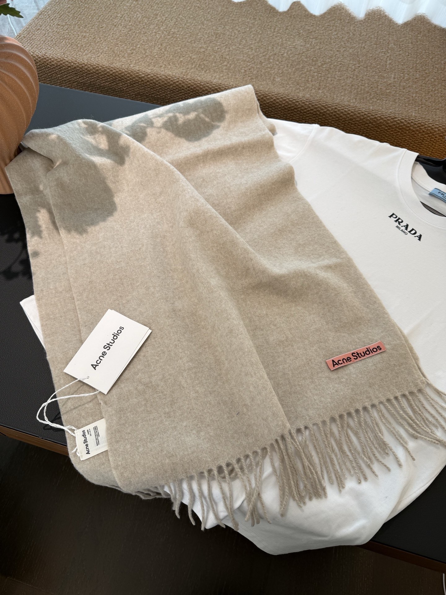 P经典黑❤️我只能说不是所有的纯色围巾都叫Acne‼️瑞典Acne Studios APolo幼羊羔毛重