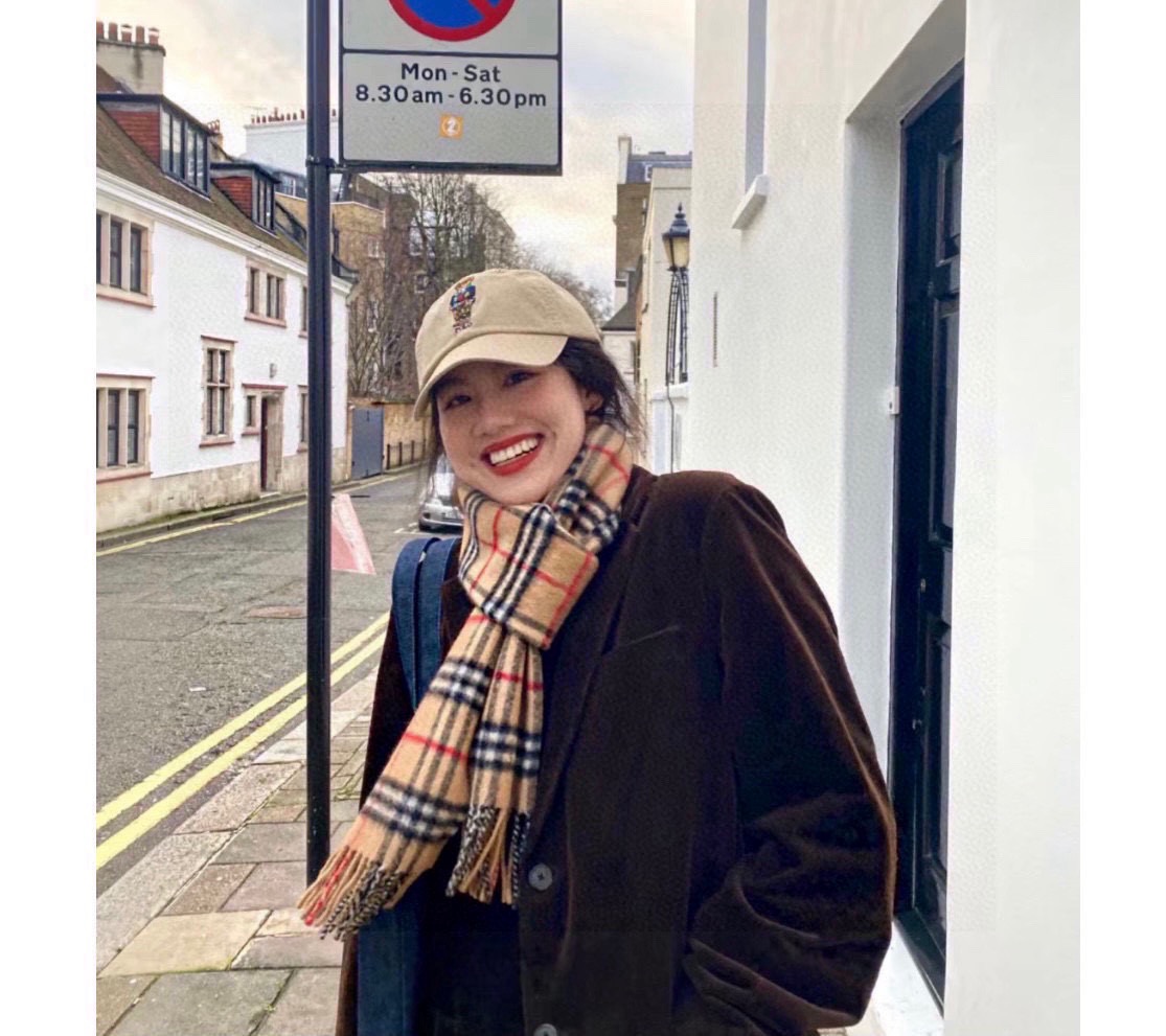 P巴宝莉 新款👏👏超级有品百搭的款，。绝对质量好到爆的超值❗️最新出口🇬🇧男女羊绒围巾.手感细腻度非常好