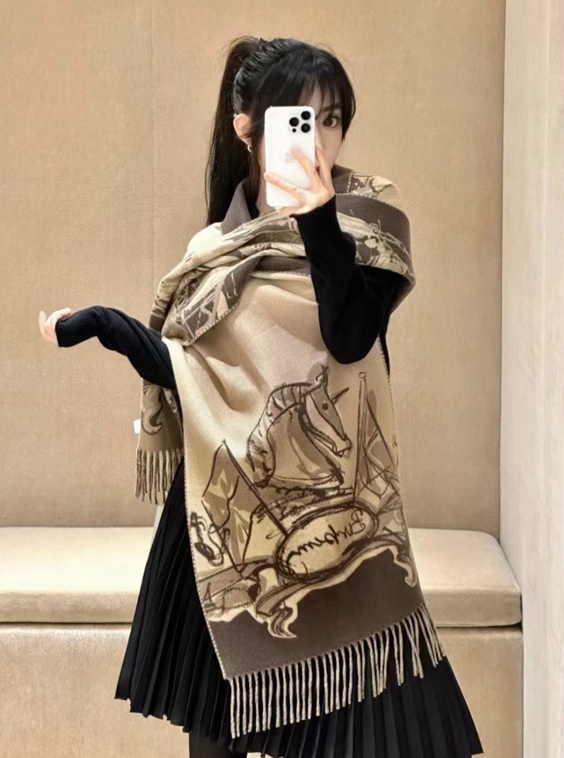 PBurberry 匠心巨作。· 经典大格双面提花羊绒围巾👍完全等于2条围巾‼️品牌首席创意总监Ricc