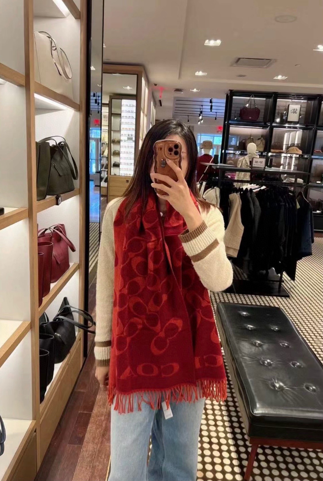 P蔻驰 2025年新款到！Coach爆款！三色披肩也太好看了吧！不仅有颜值还有品质，97%羊毛+3%羊绒